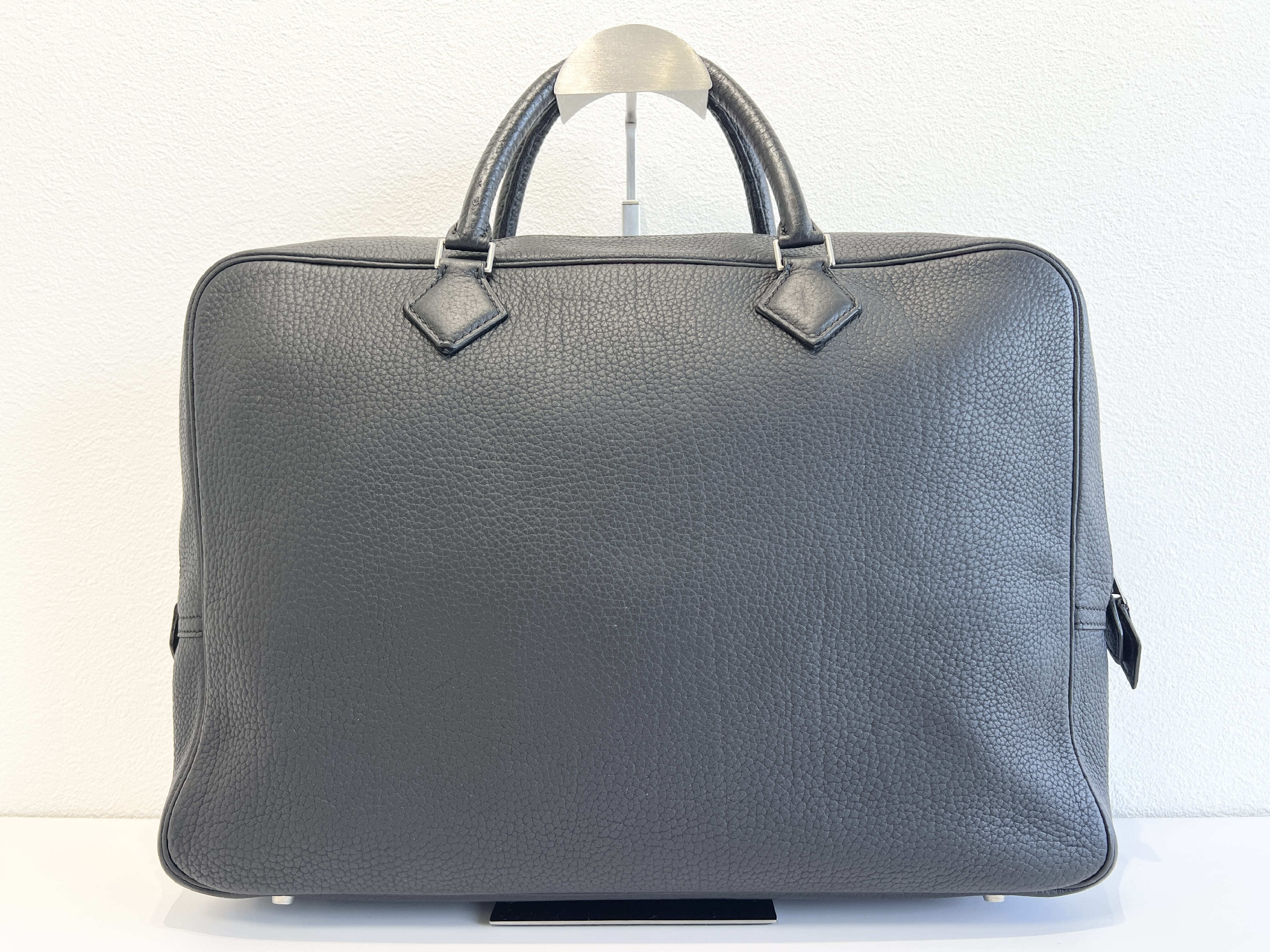 Plume Dog Togo Leather Handbag Business Bag Handbag — view 2
