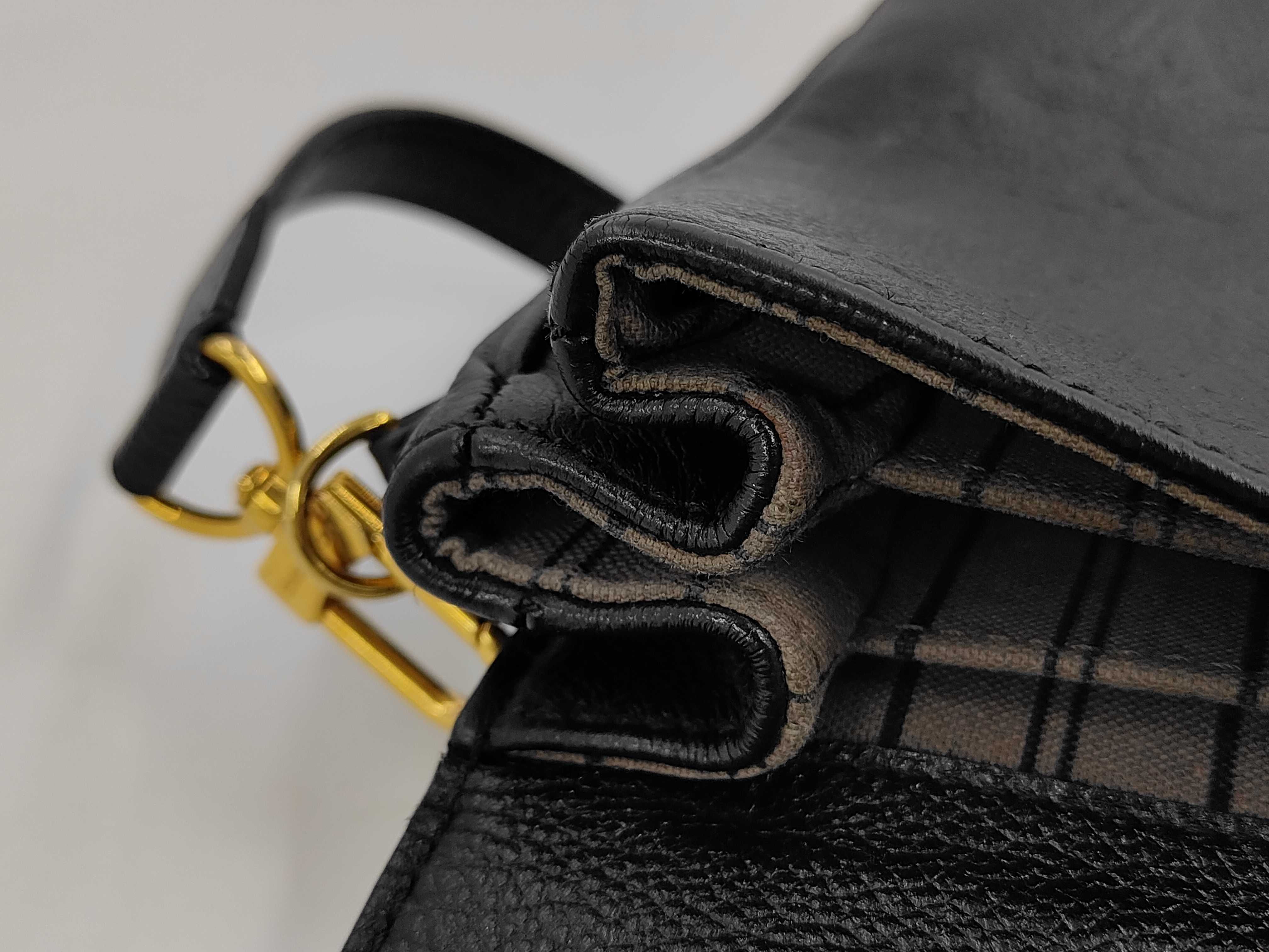 Metis Black Leather Shoulder Bag — view 11