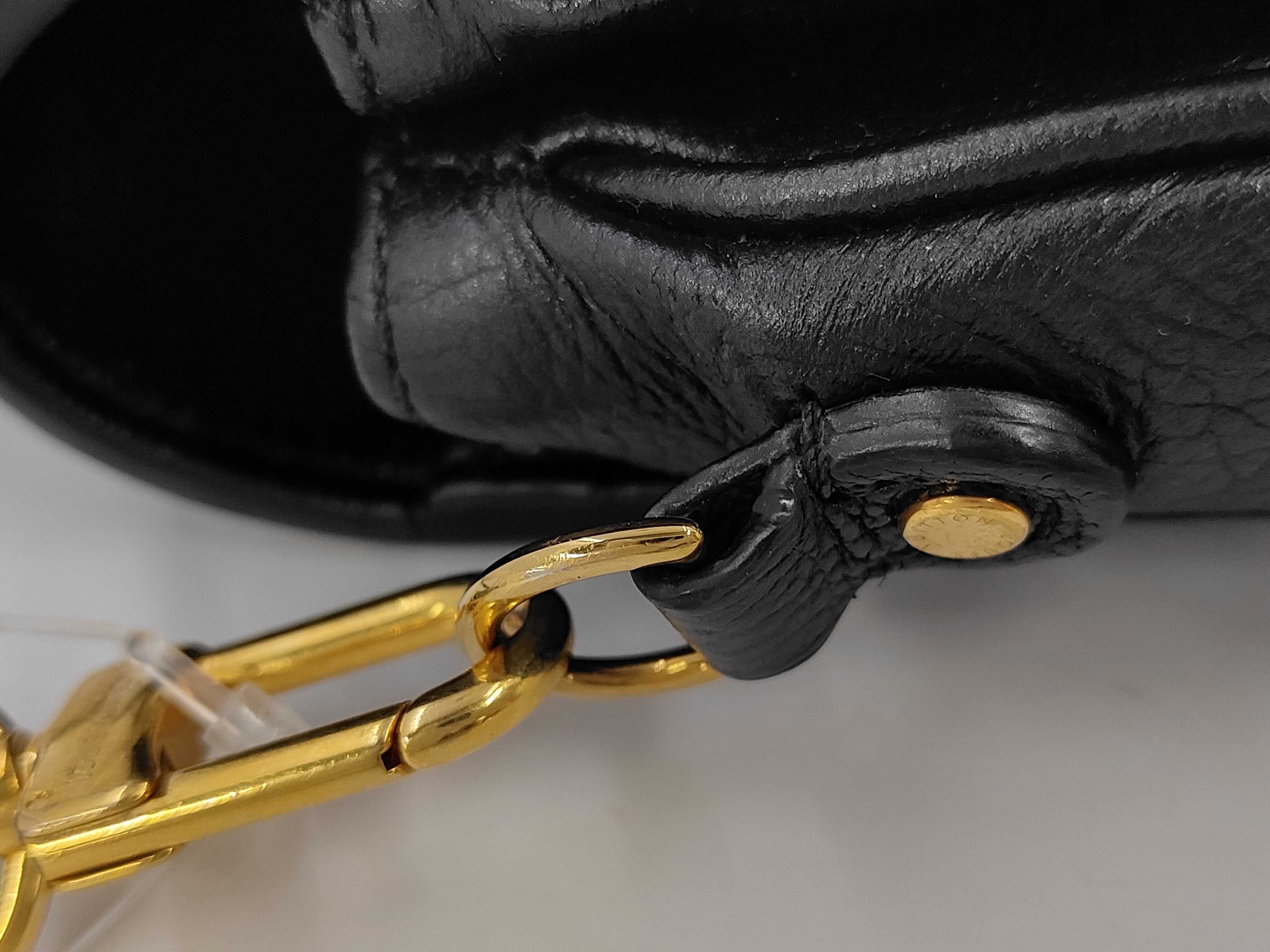 Metis Black Leather Shoulder Bag — view 7
