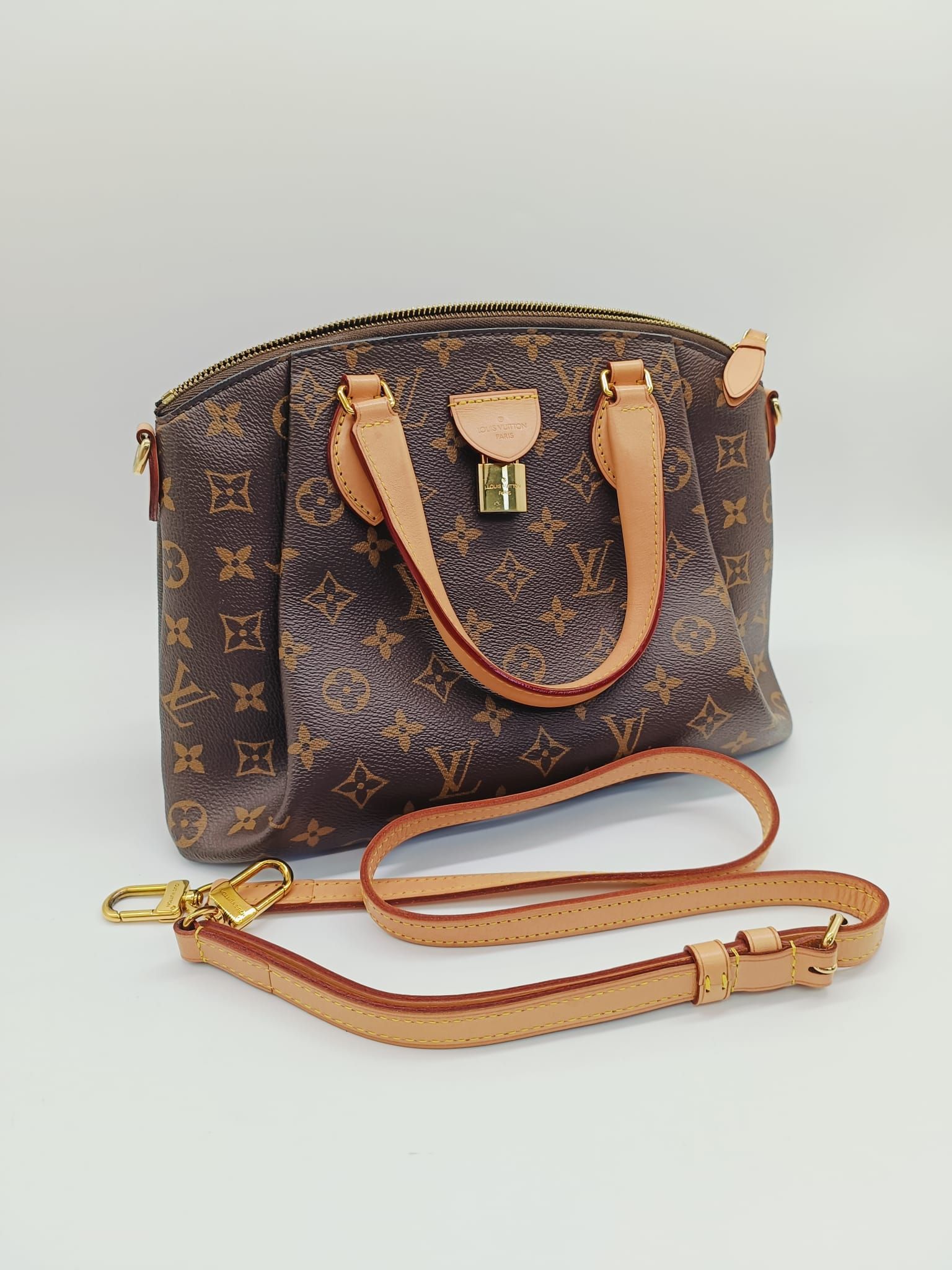 Rivoli PM, Monogram — view 2