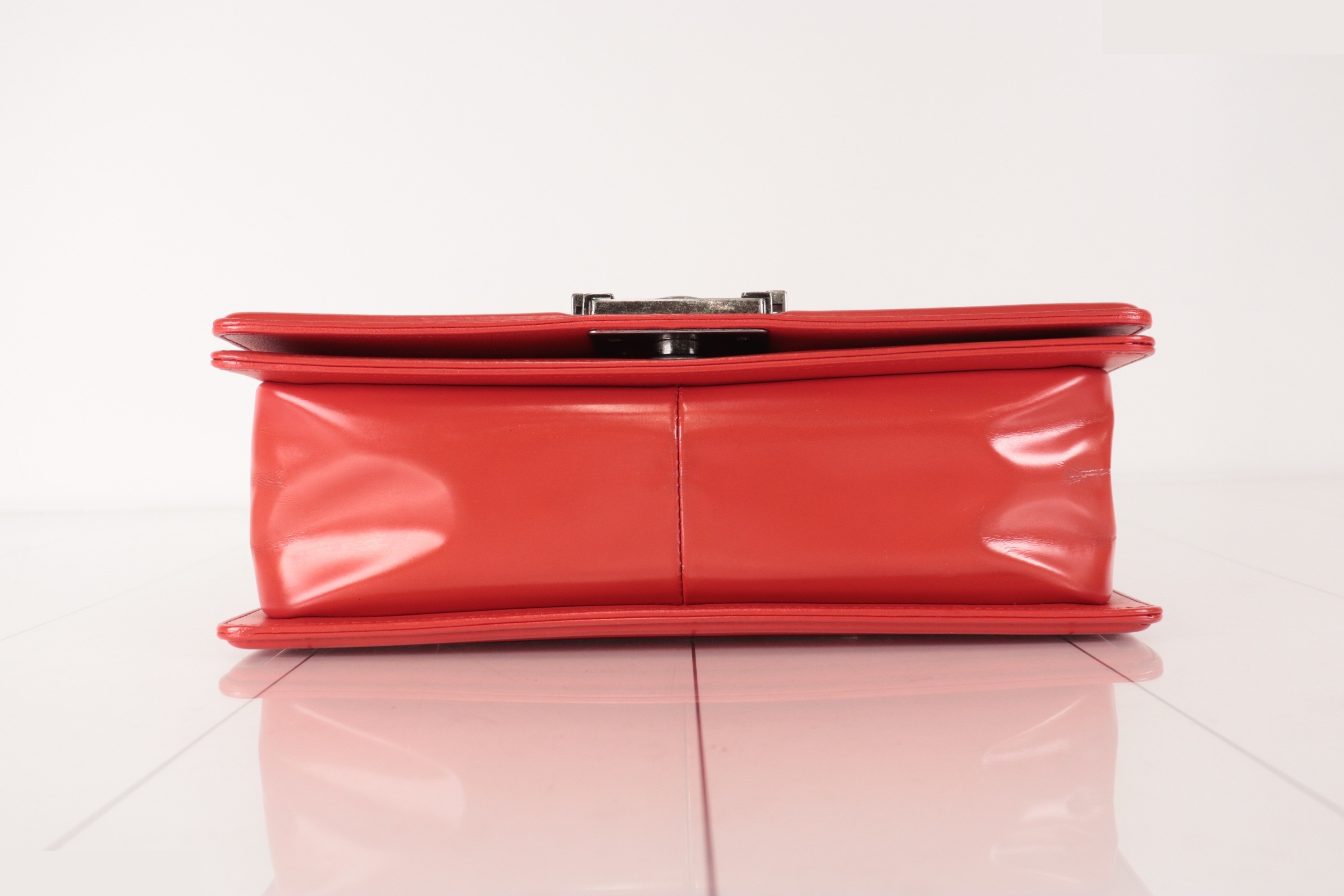 Boy Chanel patent leather chain shoulder bag, red, serial number 21 series. — view 7