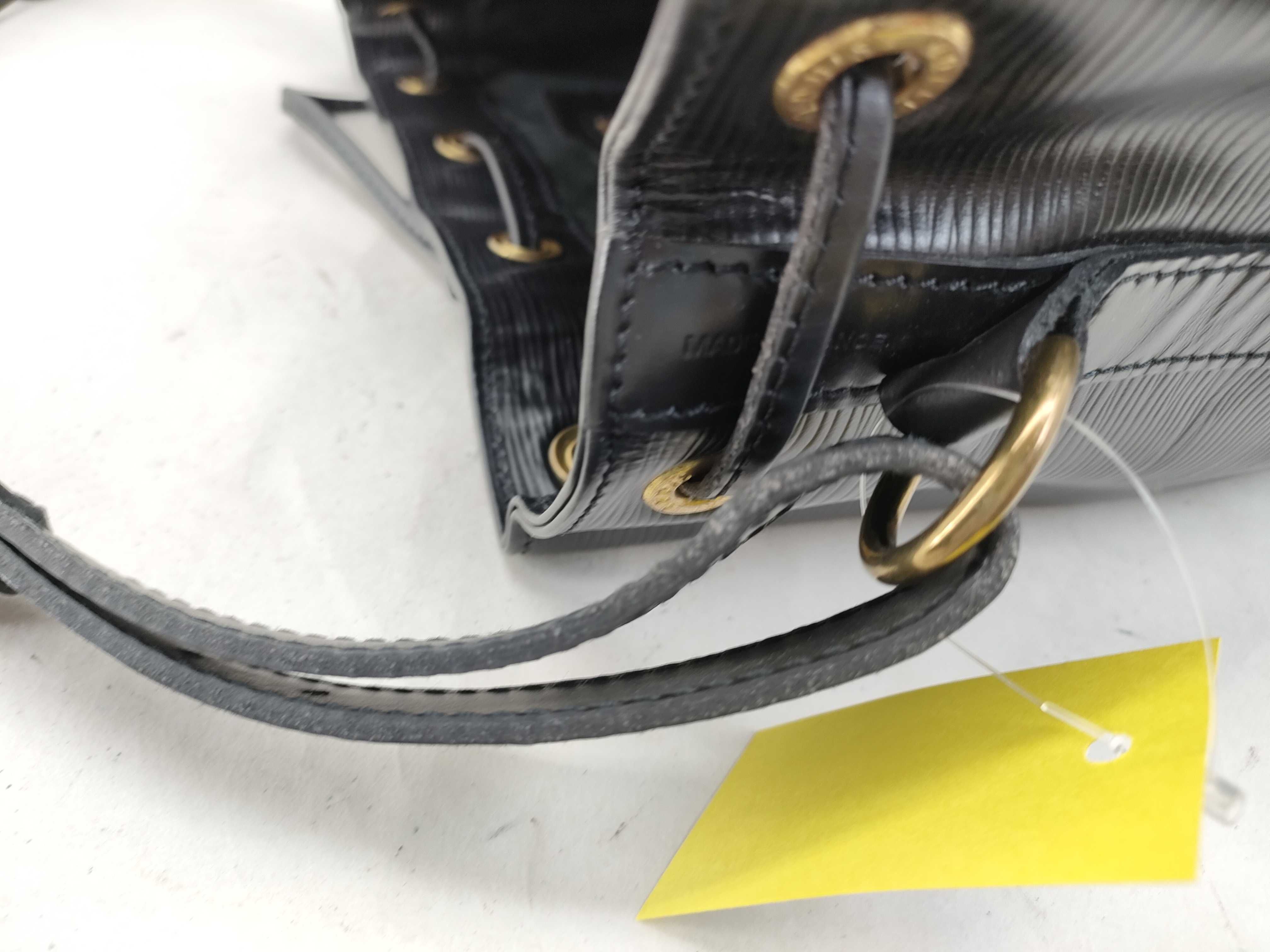 Epi Noe Black Shoulder Bag — view 4