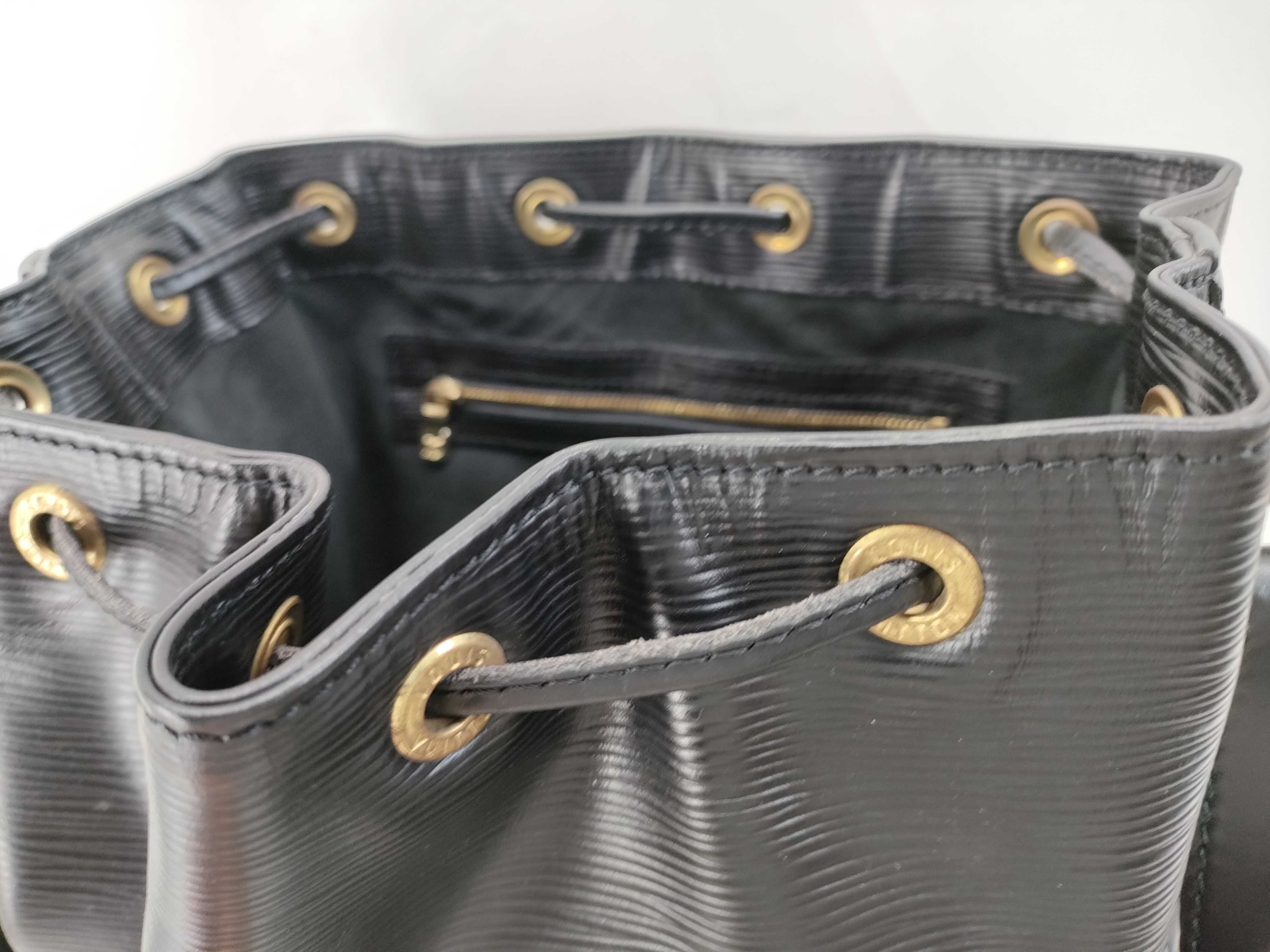 Epi Noe Black Shoulder Bag — view 6