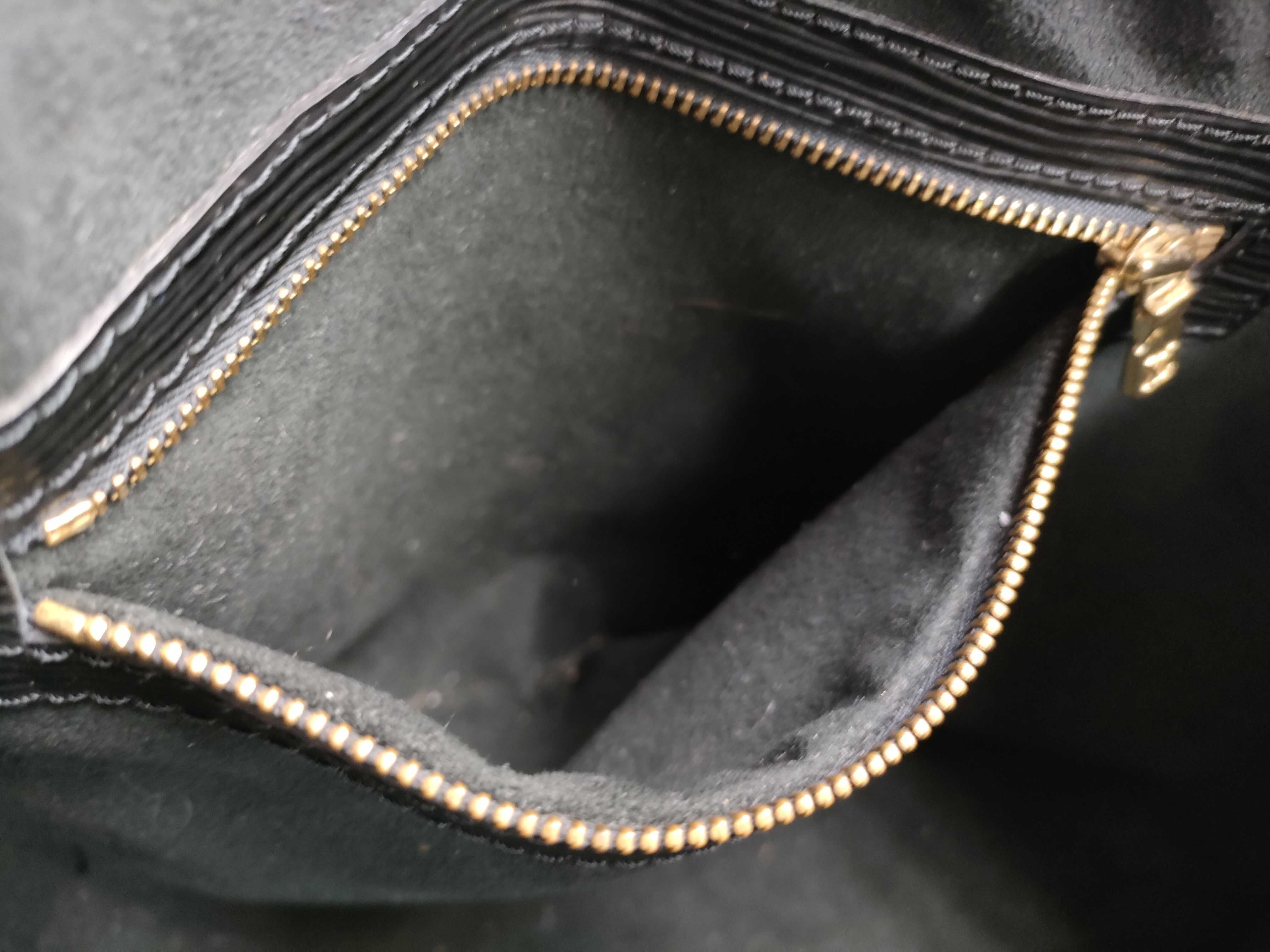 Epi Noe Black Shoulder Bag — view 8