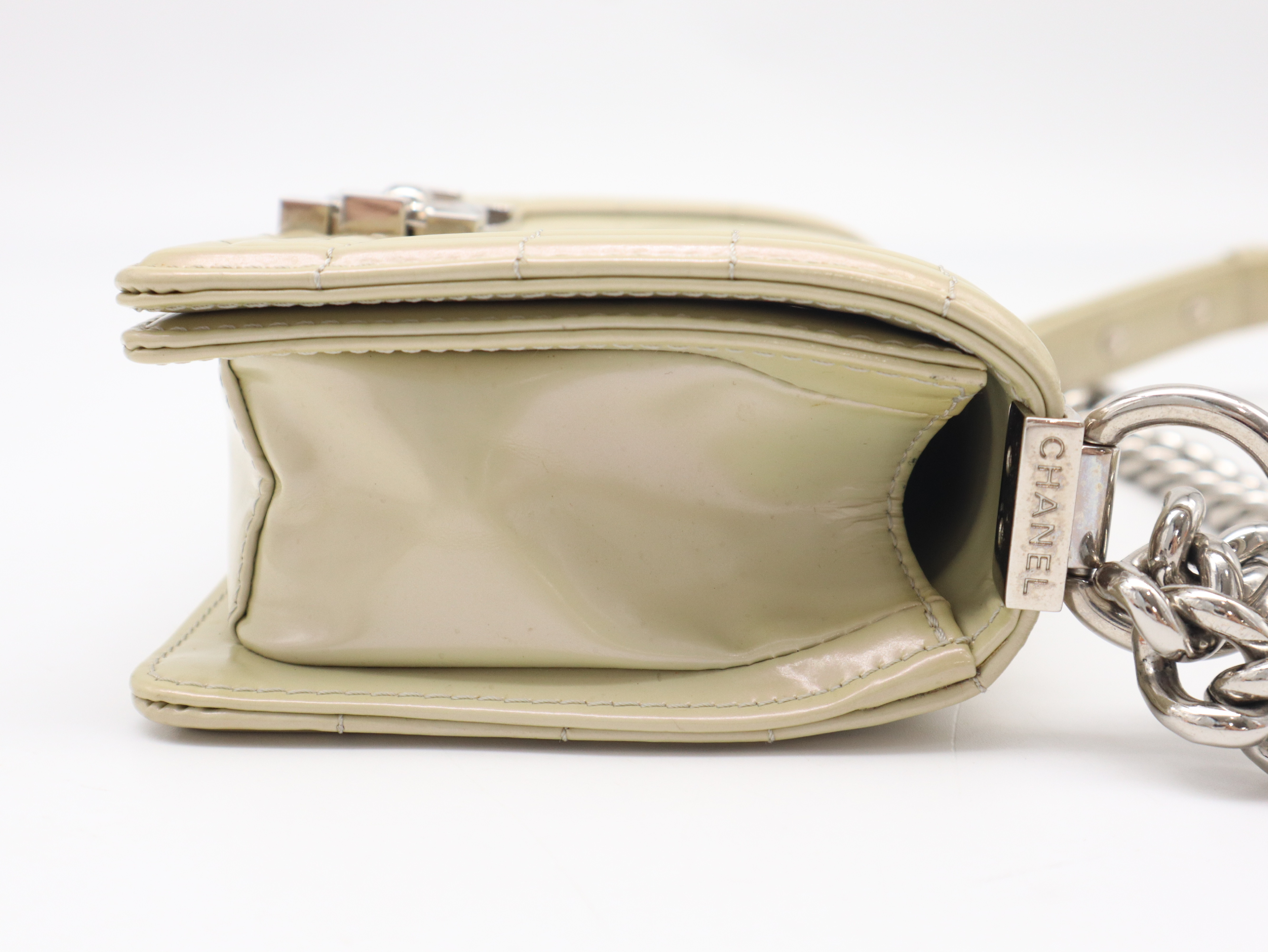 Enamel Leather Boy Chanel 20 Full Flap S Chain Shoulder Bag (Green, Seal 16185908) — view 4