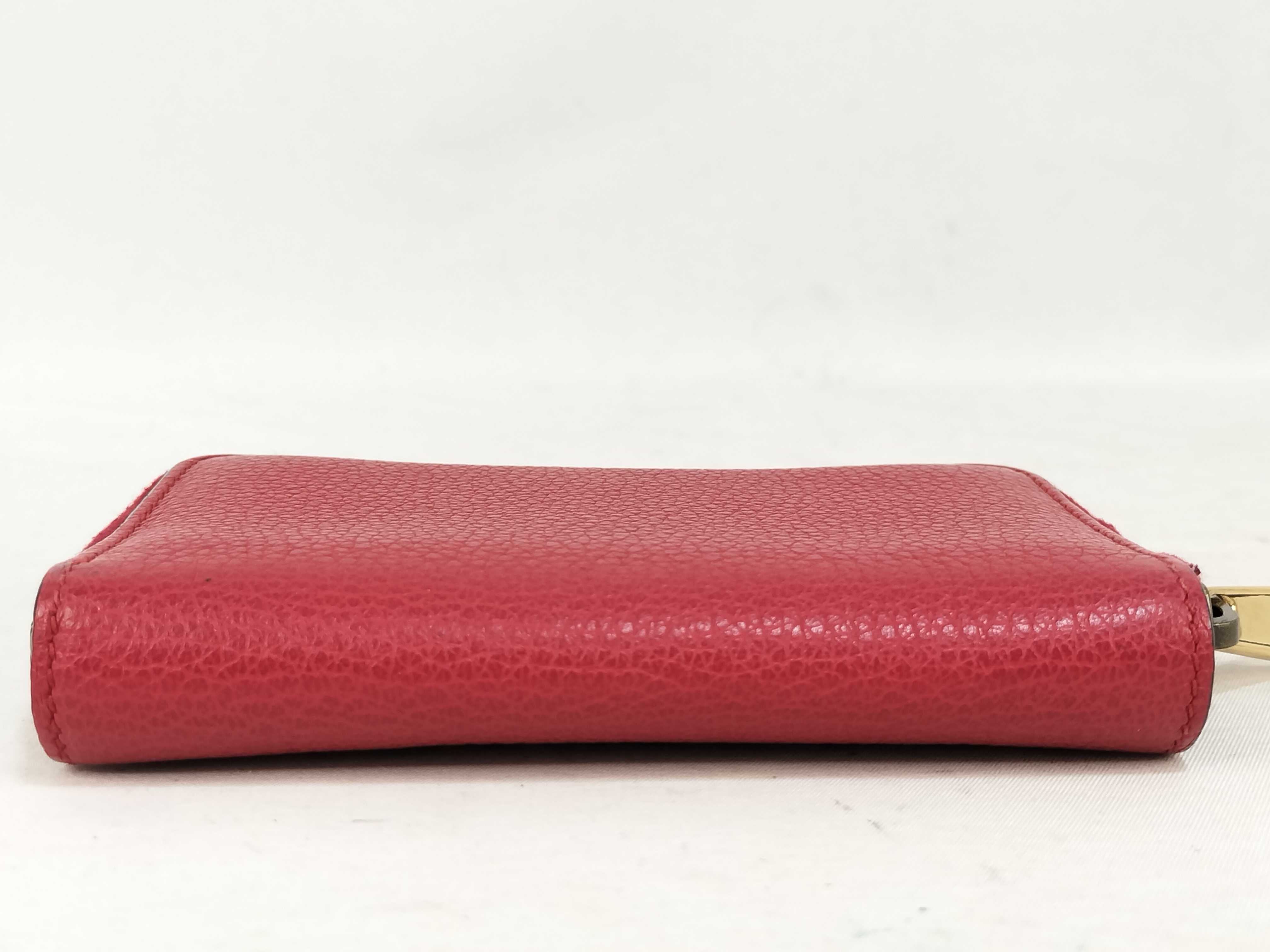 coin case — view 3