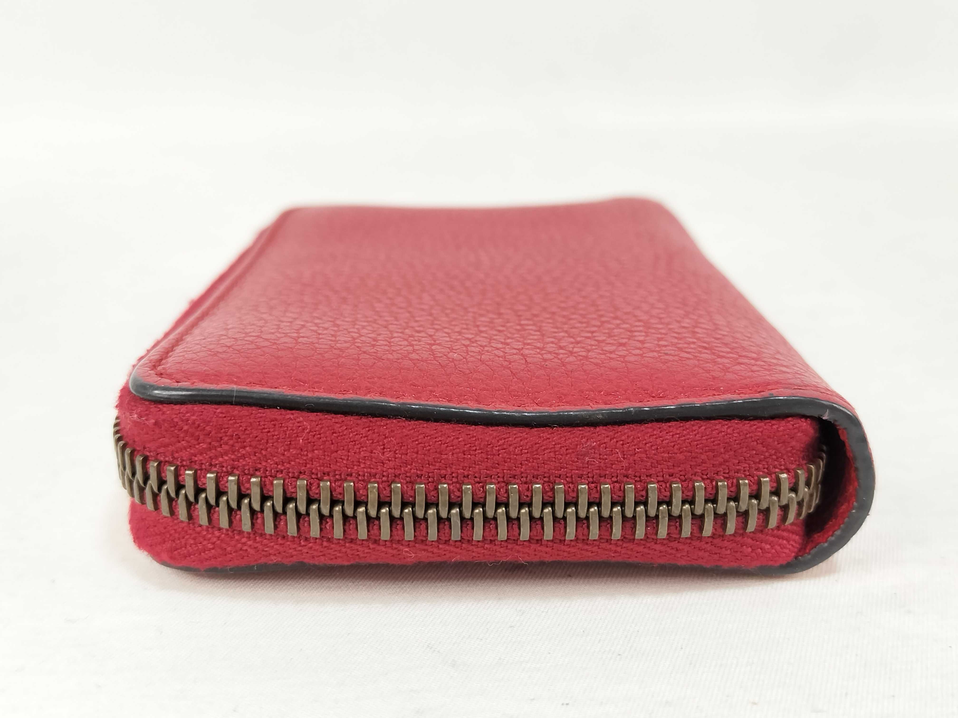 coin case — view 5
