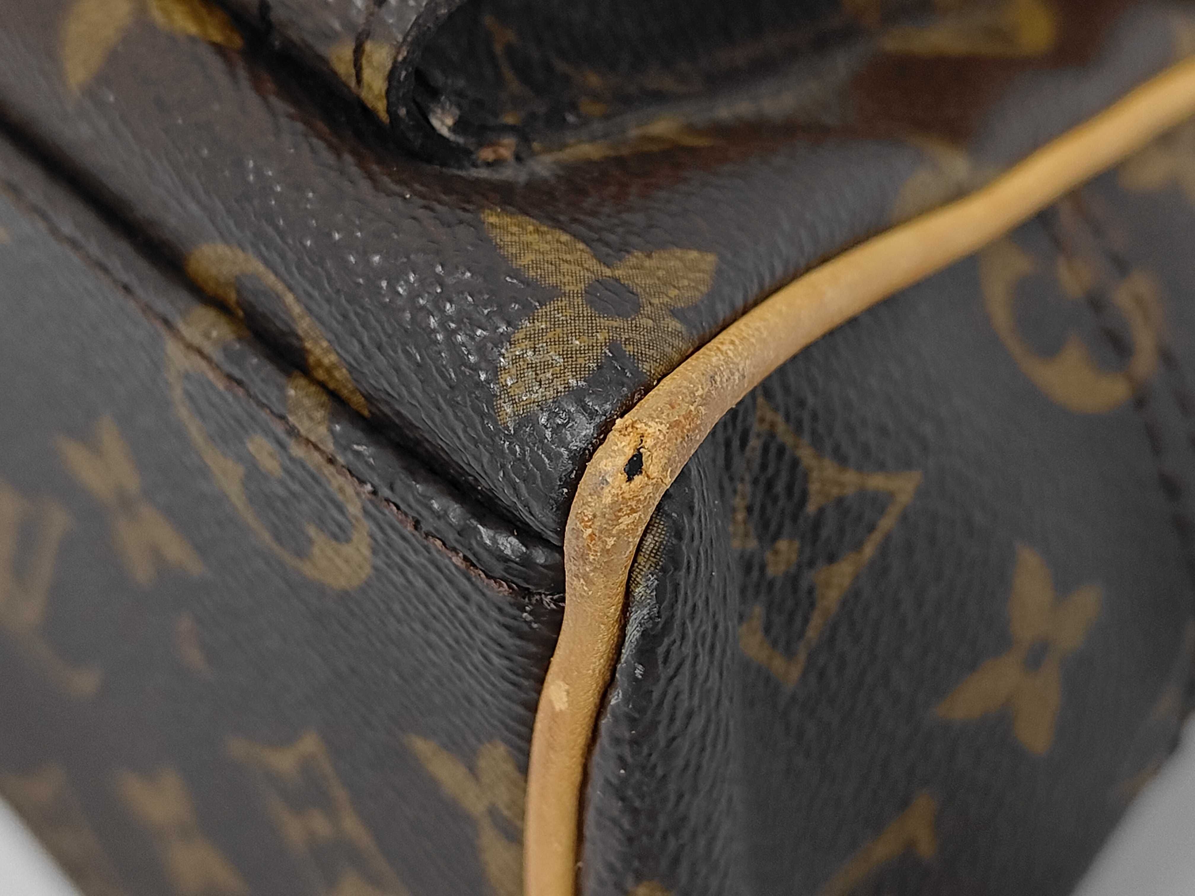 Monogram M40026 Manhattan PM Handbag — view 6