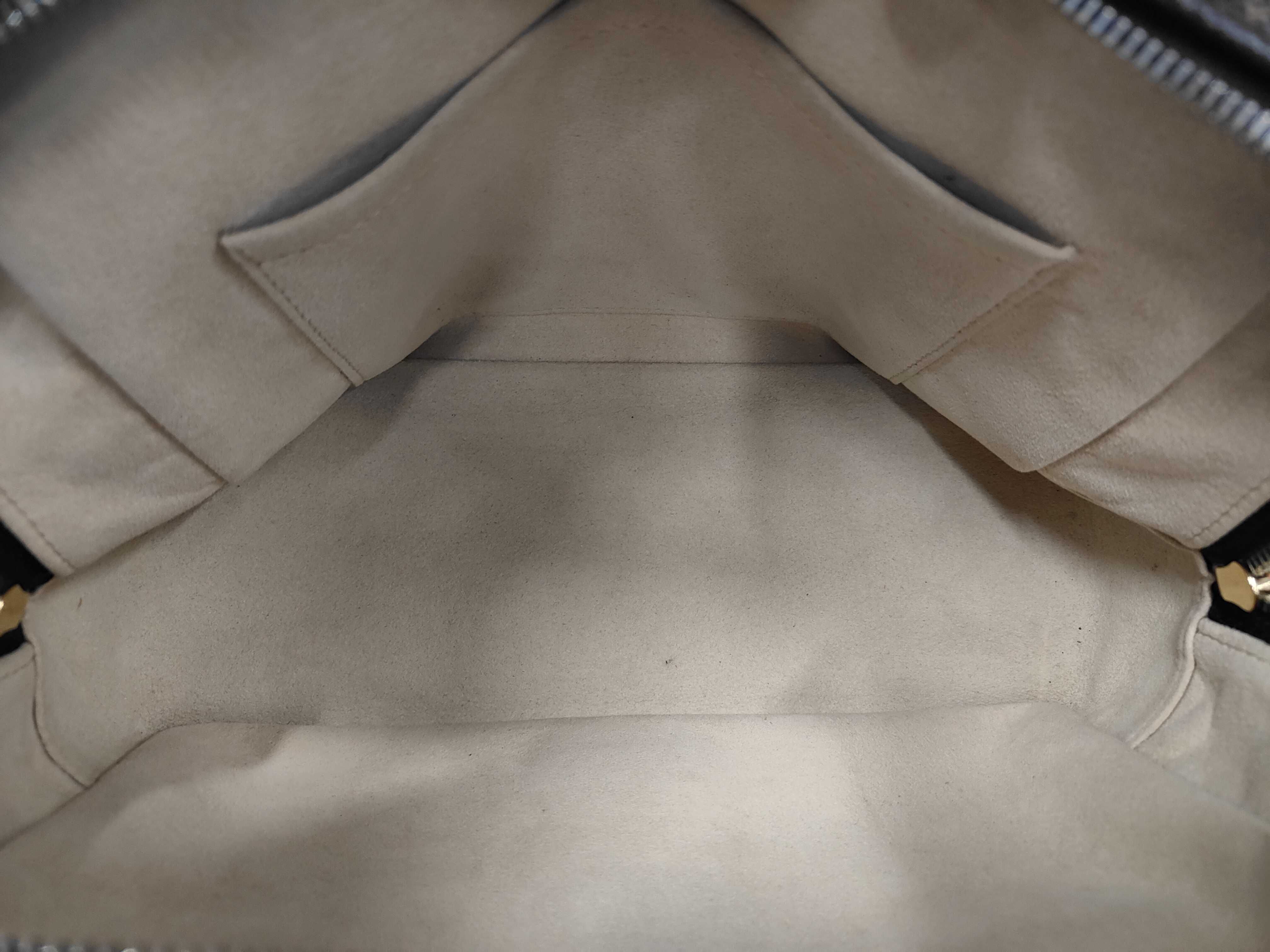 Monogram M40026 Manhattan PM Handbag — view 8