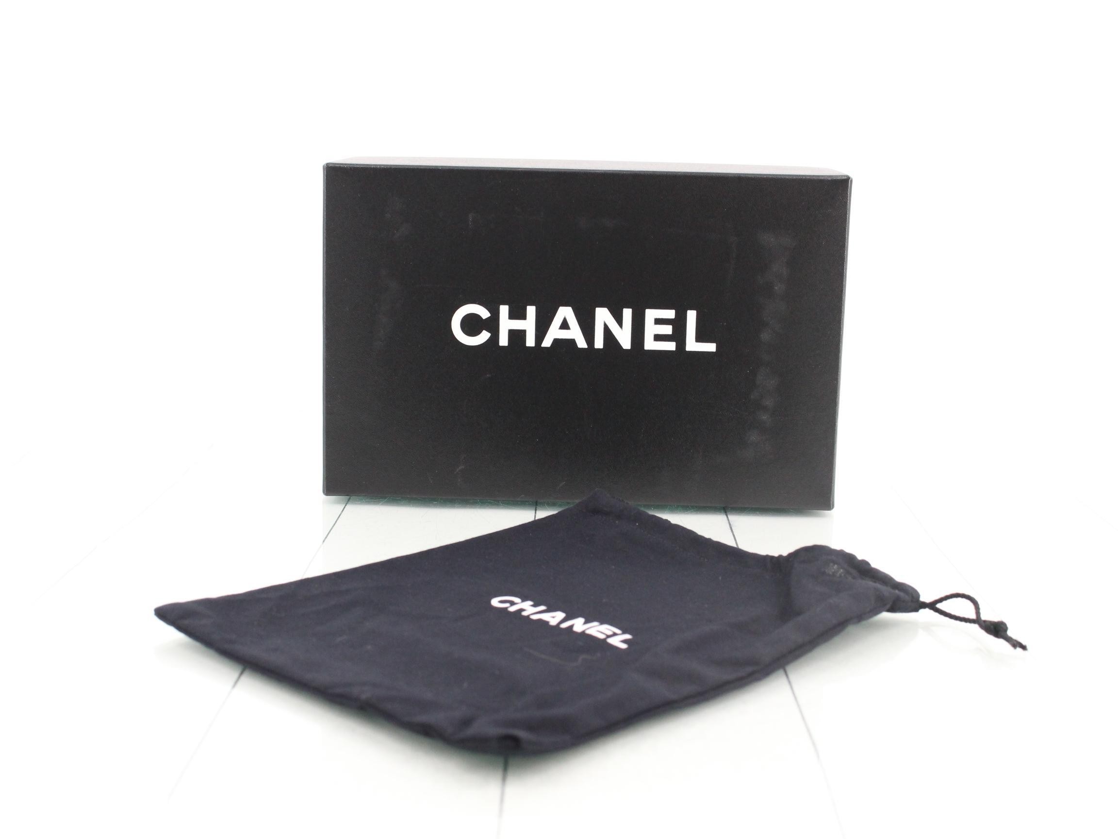 Chain wallet, patent leather, black — view 5