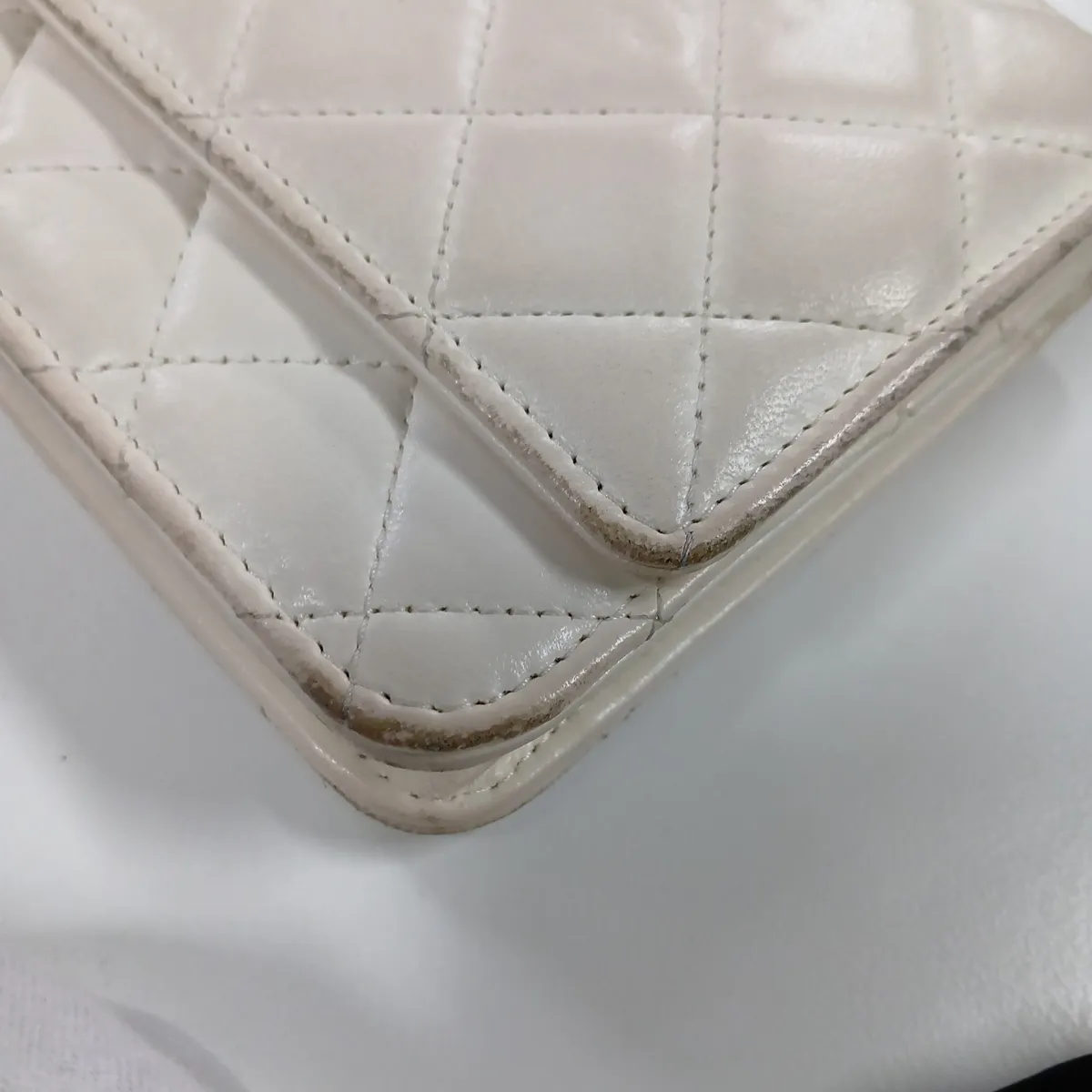 Trendy CC Lambskin Chain Wallet, White with Gold Hardware, LN7T75T4, Random Plate — view 12