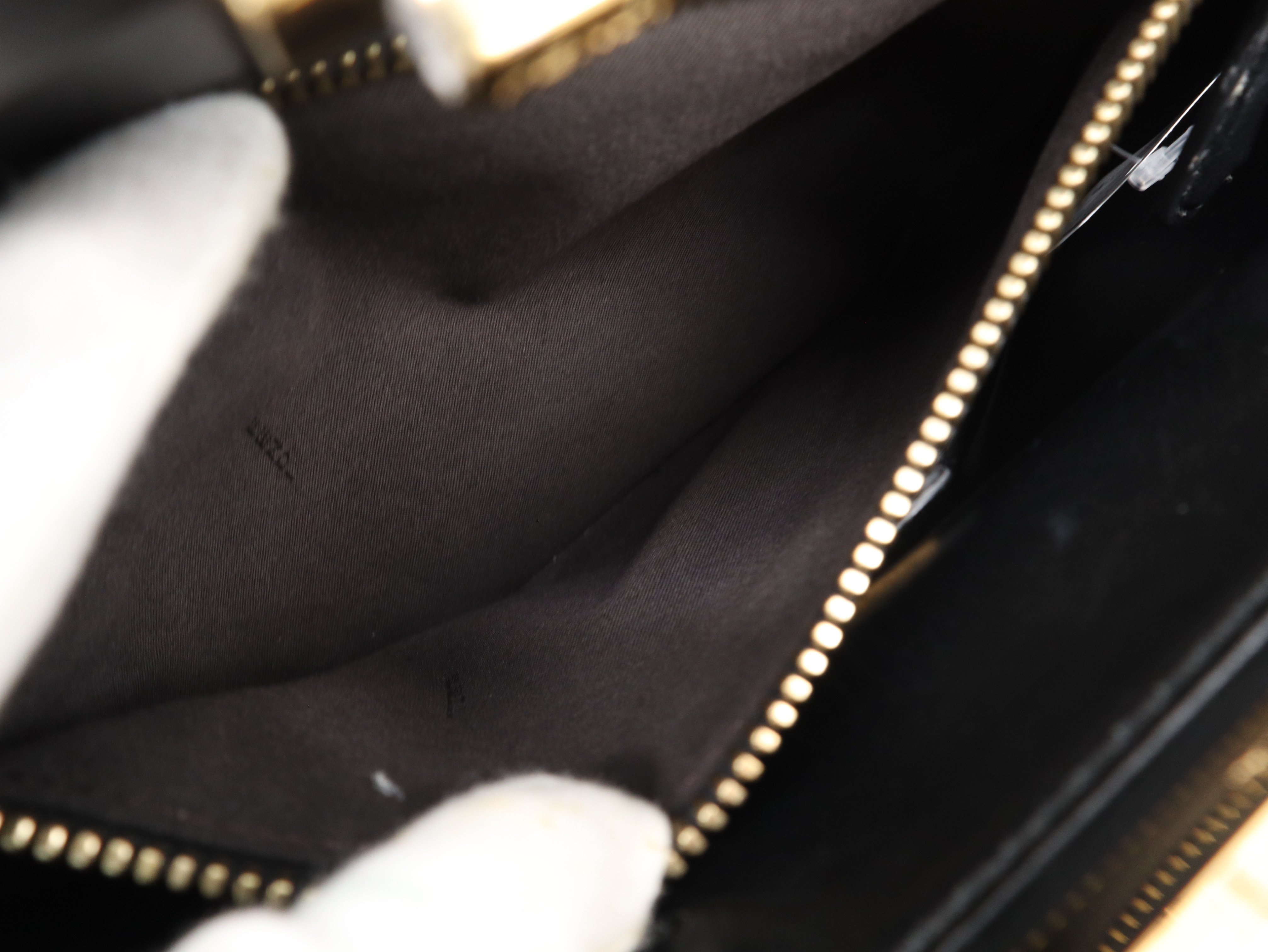2BN290 Leather Peekaboo 2-Way Black Handbag — view 11