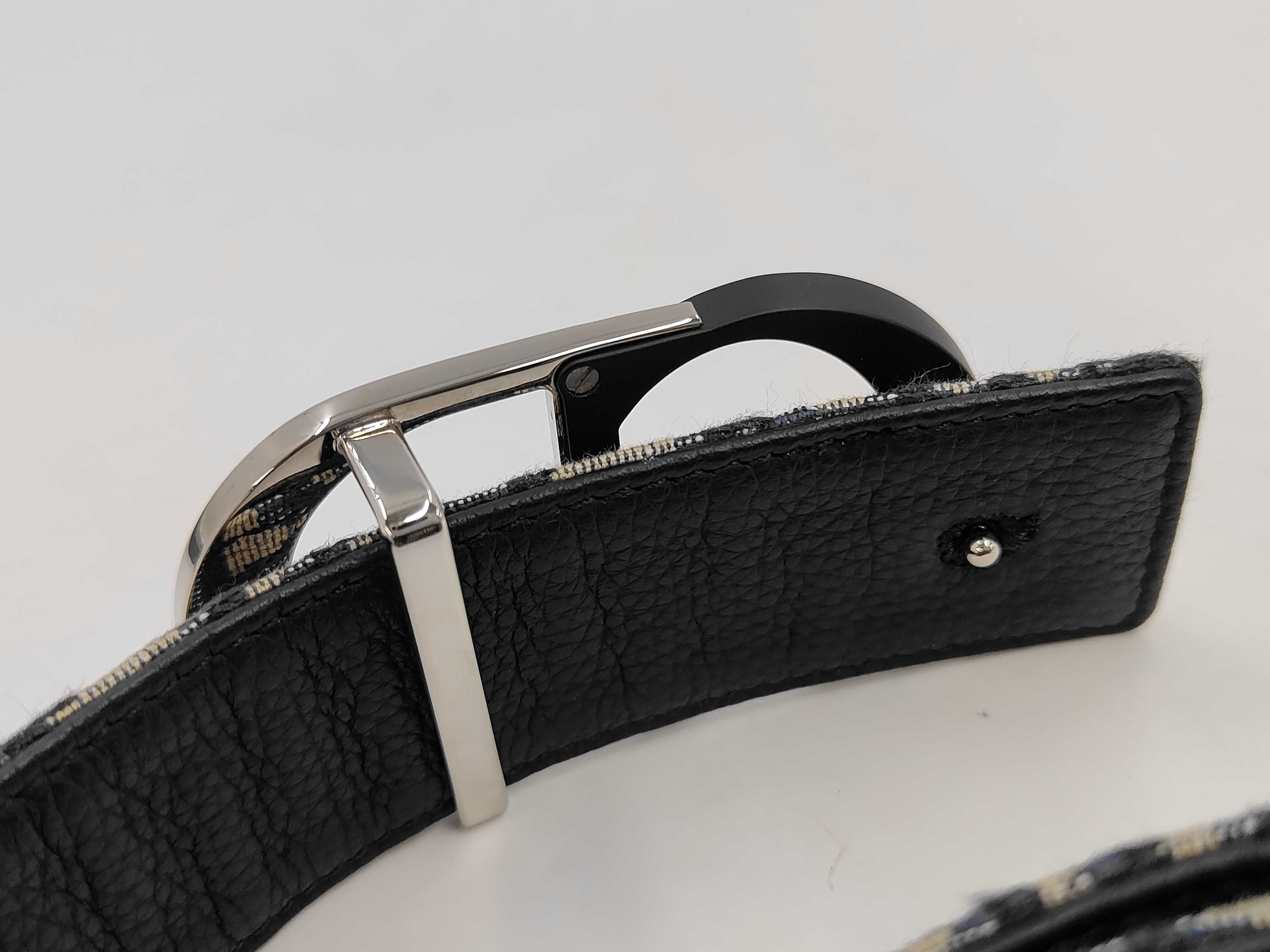 belt — view 3