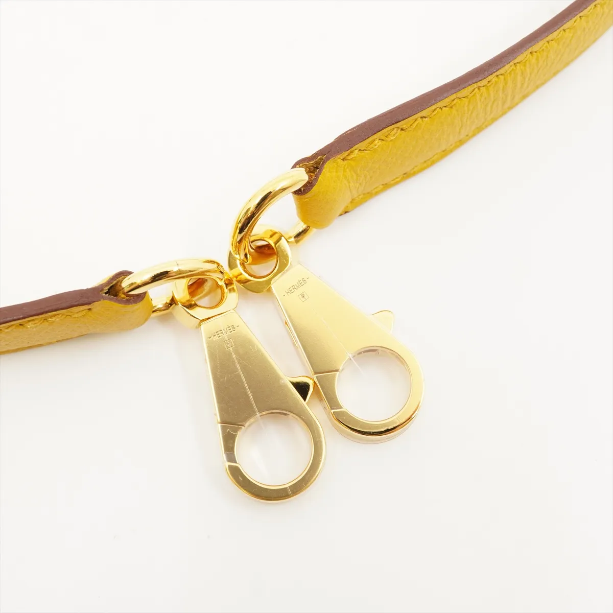 Kelly 28 Serie Vaux Epson Jaune Ambre Gold hardware C:2018 Storage bag included Strap unopened — view 13