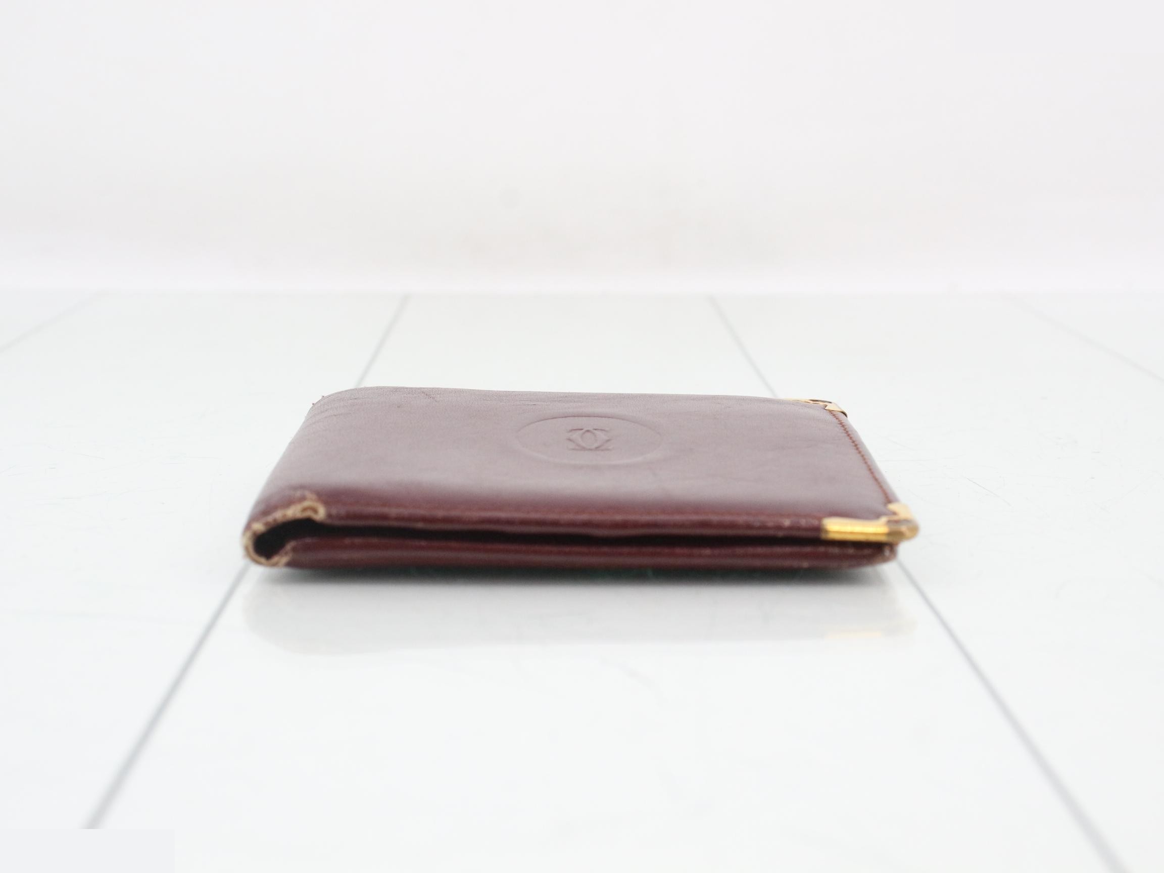 Must Line Bi-fold — view 3