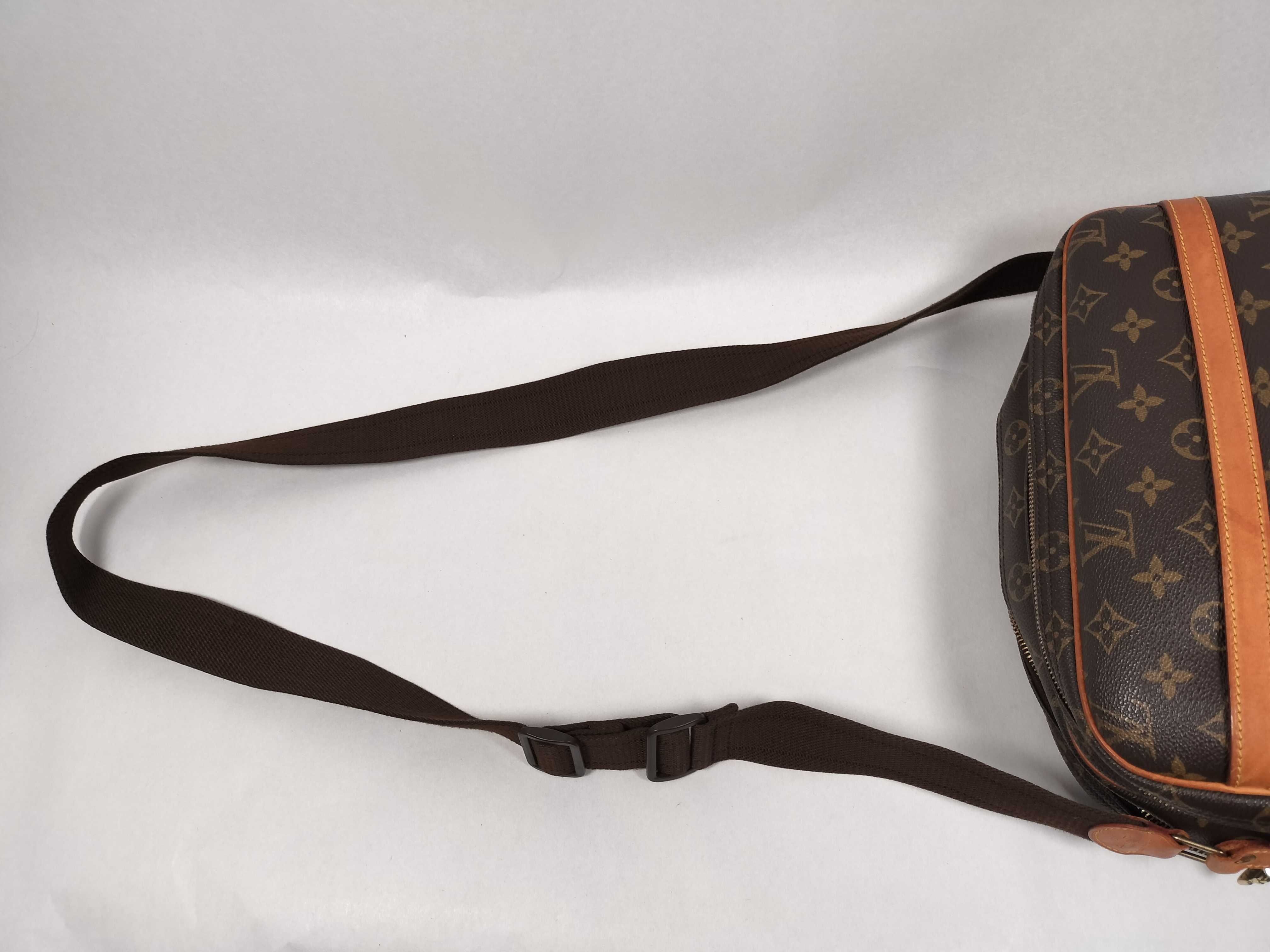 Monogram Louis Vuitton Reporter PM M45254 Monogram Shoulder Bag — view 3