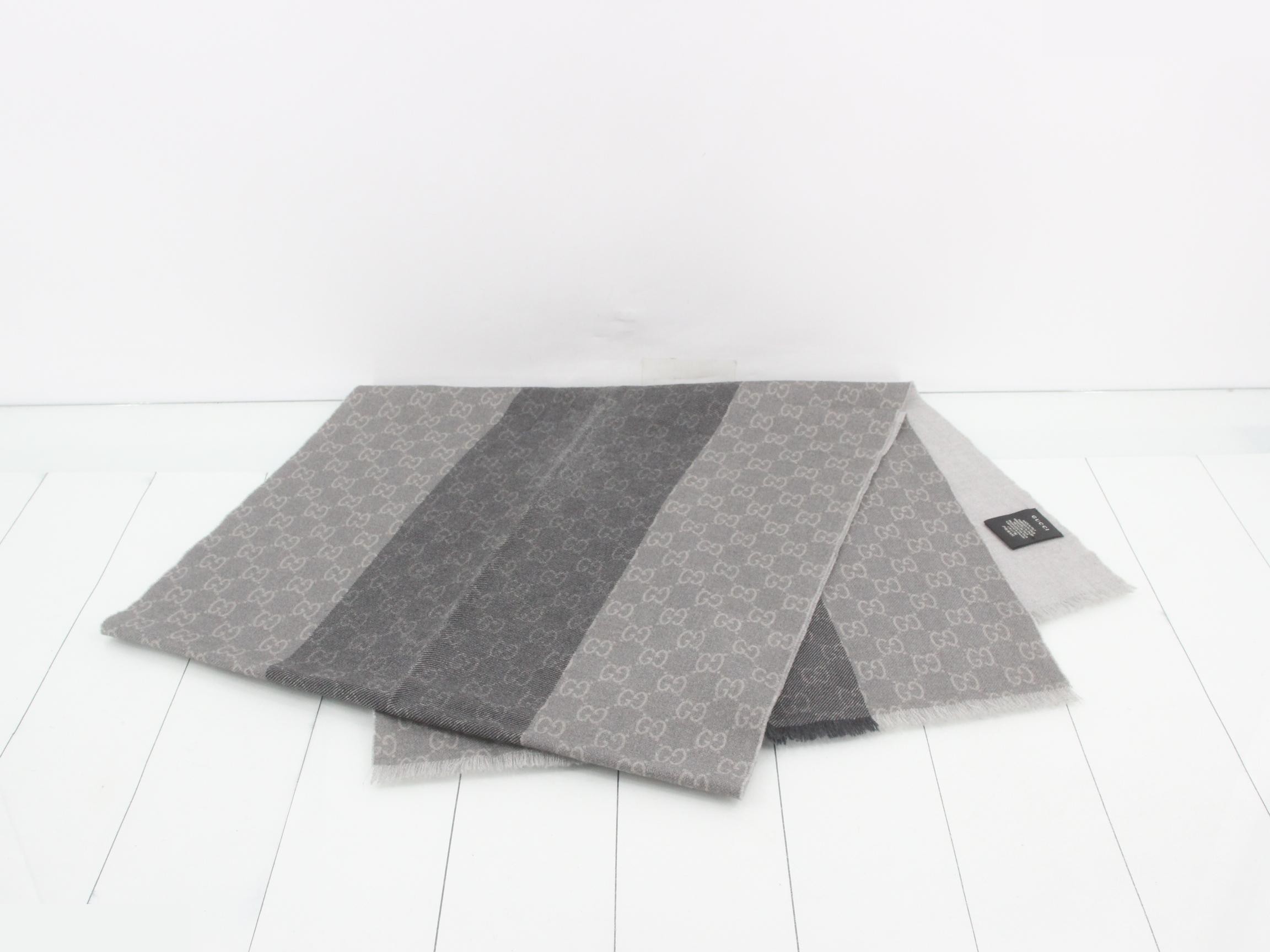 GG pattern scarf, gray and black. — view 3