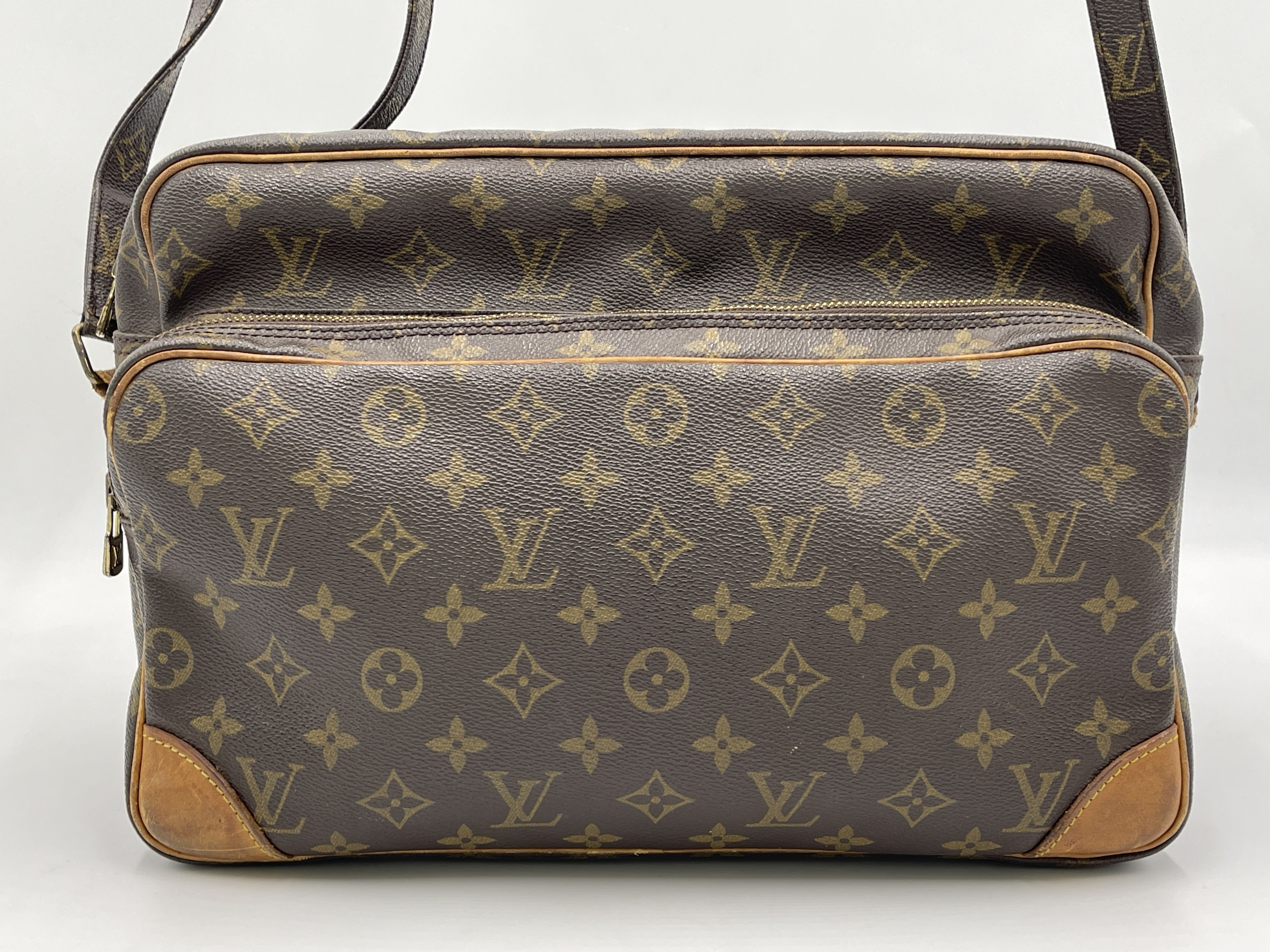 Monogram Nile GM M45242 TH0920 Shoulder Bag — view 3