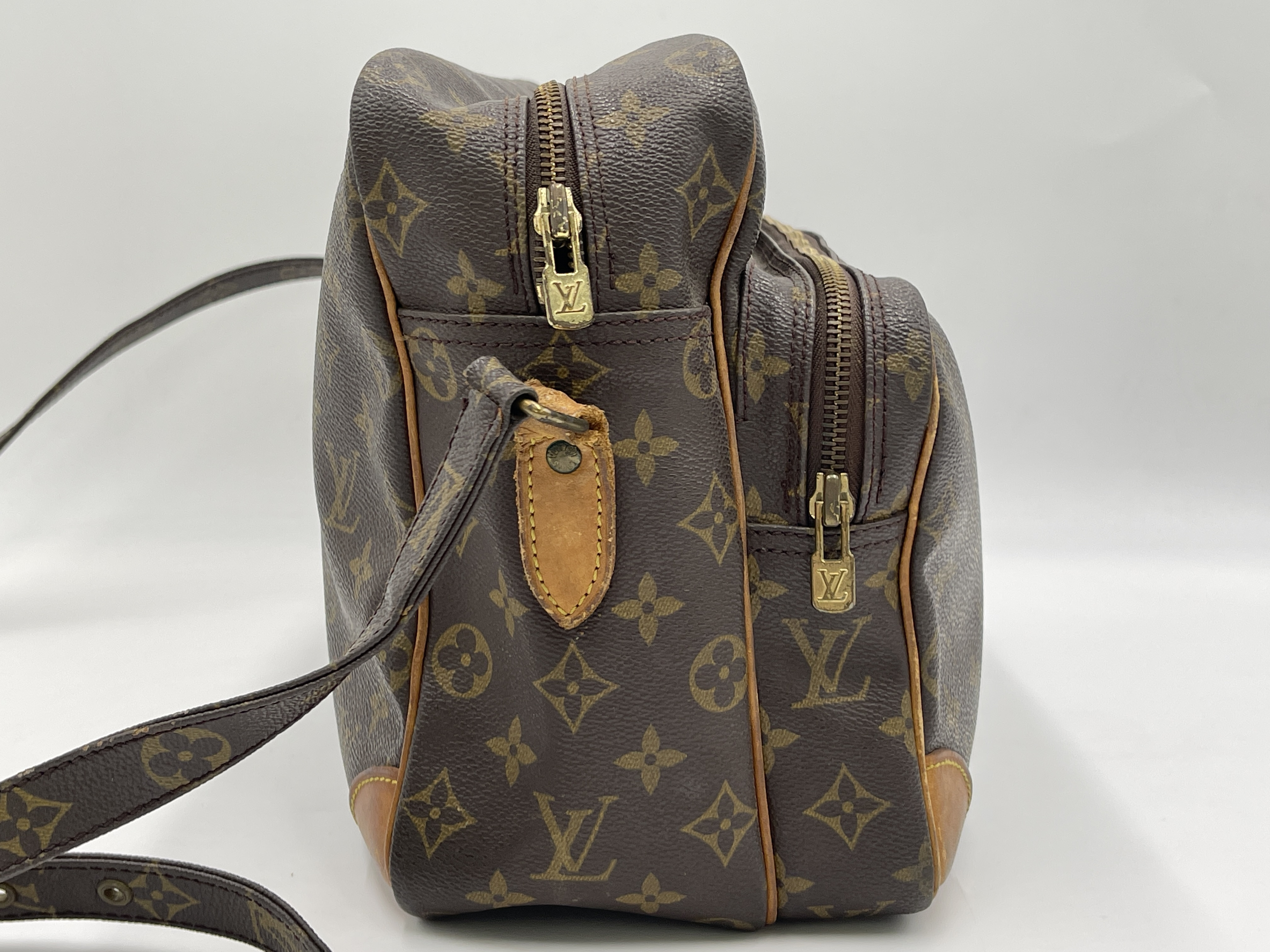 Monogram Nile GM M45242 TH0920 Shoulder Bag — view 5