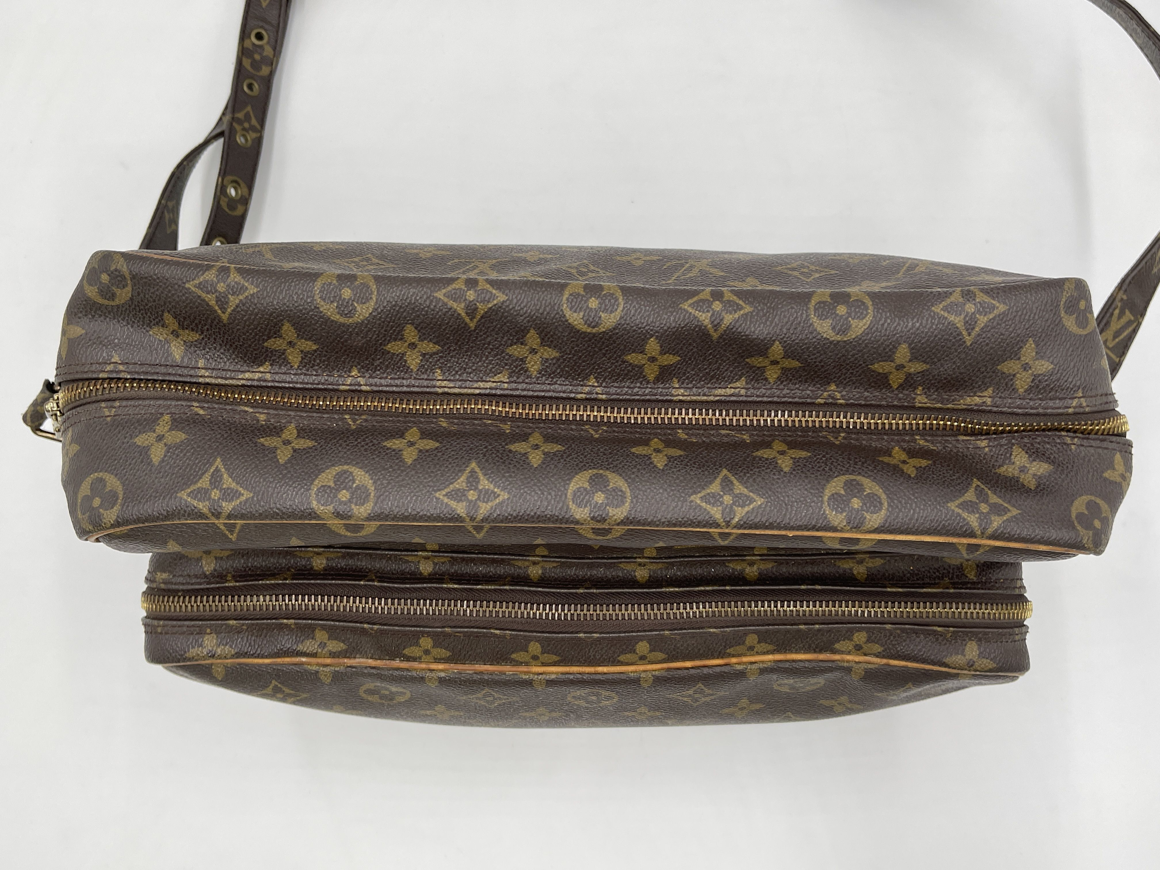 Monogram Nile GM M45242 TH0920 Shoulder Bag — view 6