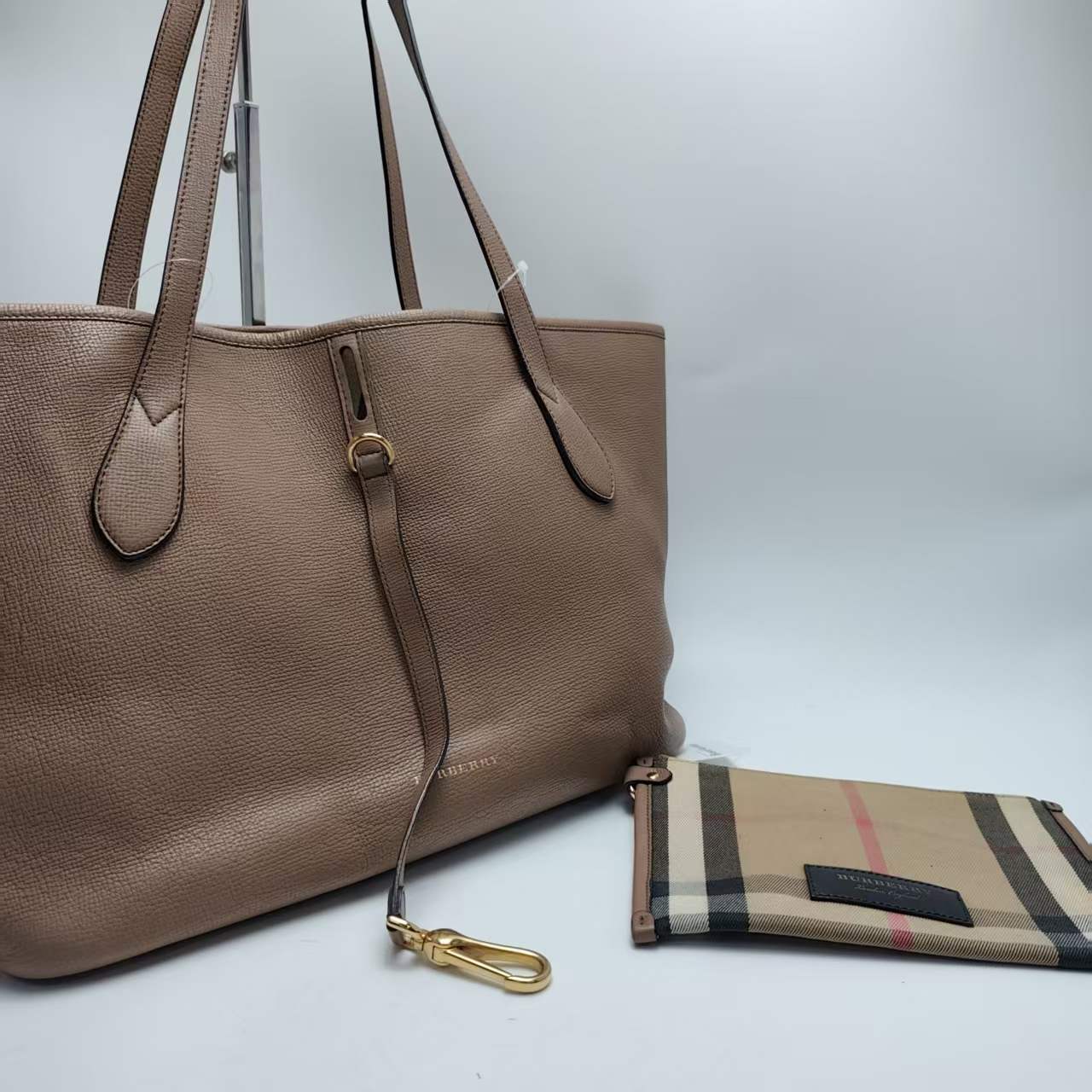 【*Shipped from: China*】BURBERRY Leather Handbag — view 2