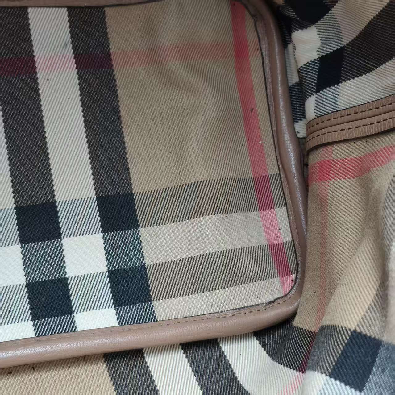 【*Shipped from: China*】BURBERRY Leather Handbag — view 11