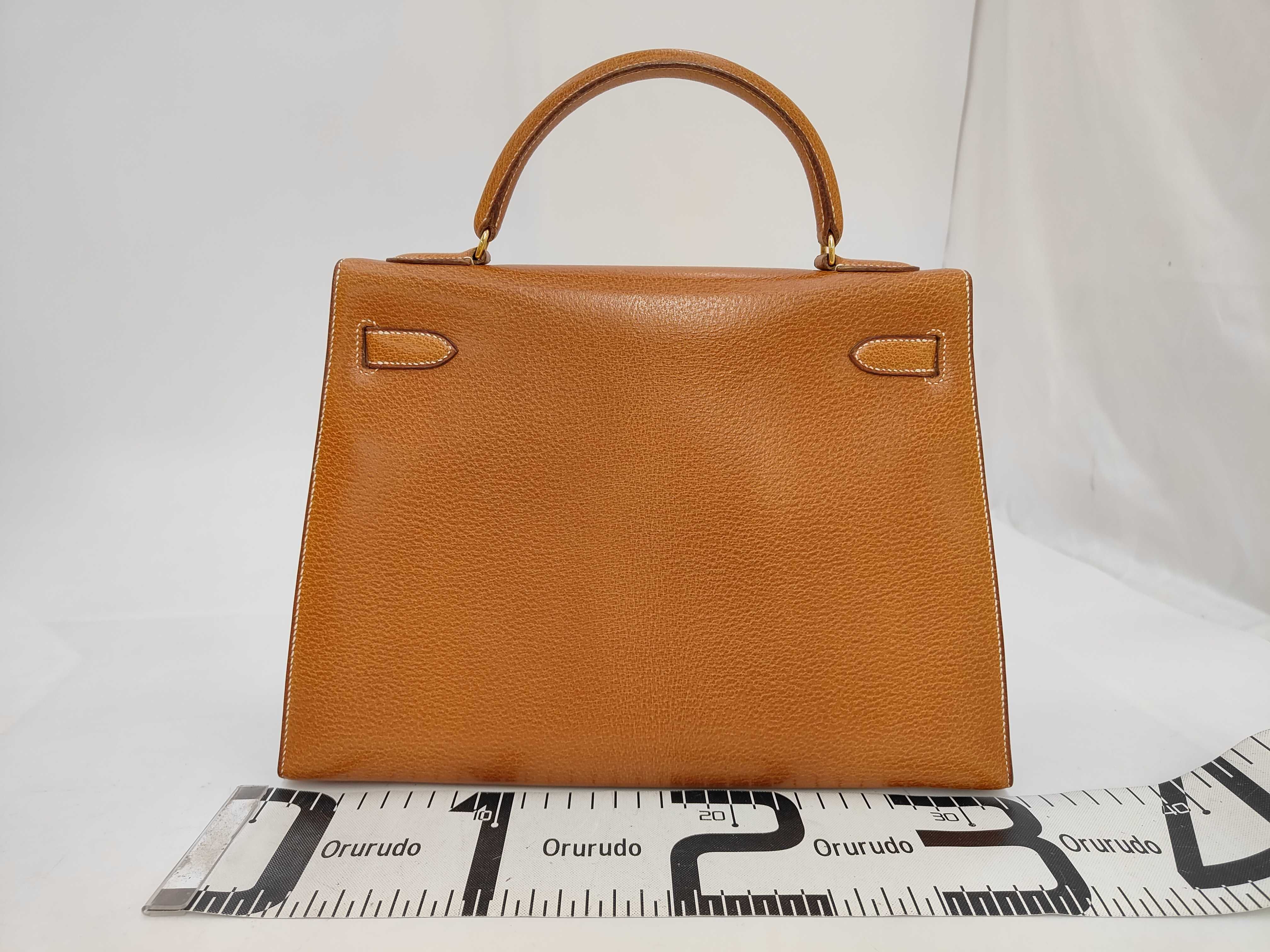 Kelly 32 Natural Courchevel Leather, Gold Hardware, External Stitching, Purchased in 1991, U Stamp, Strap and Key Included, Handbag — view 2