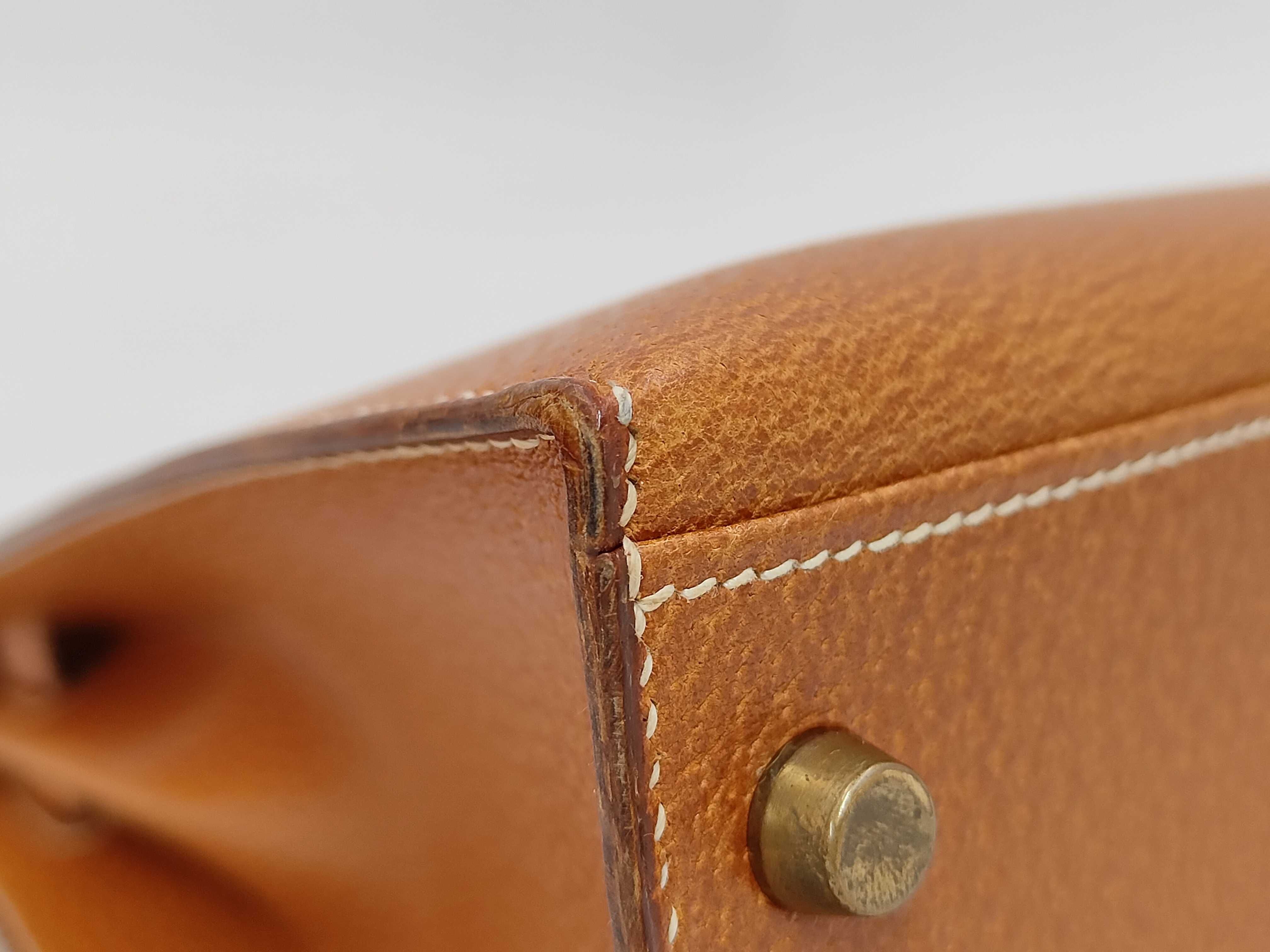 Kelly 32 Natural Courchevel Leather, Gold Hardware, External Stitching, Purchased in 1991, U Stamp, Strap and Key Included, Handbag — view 6