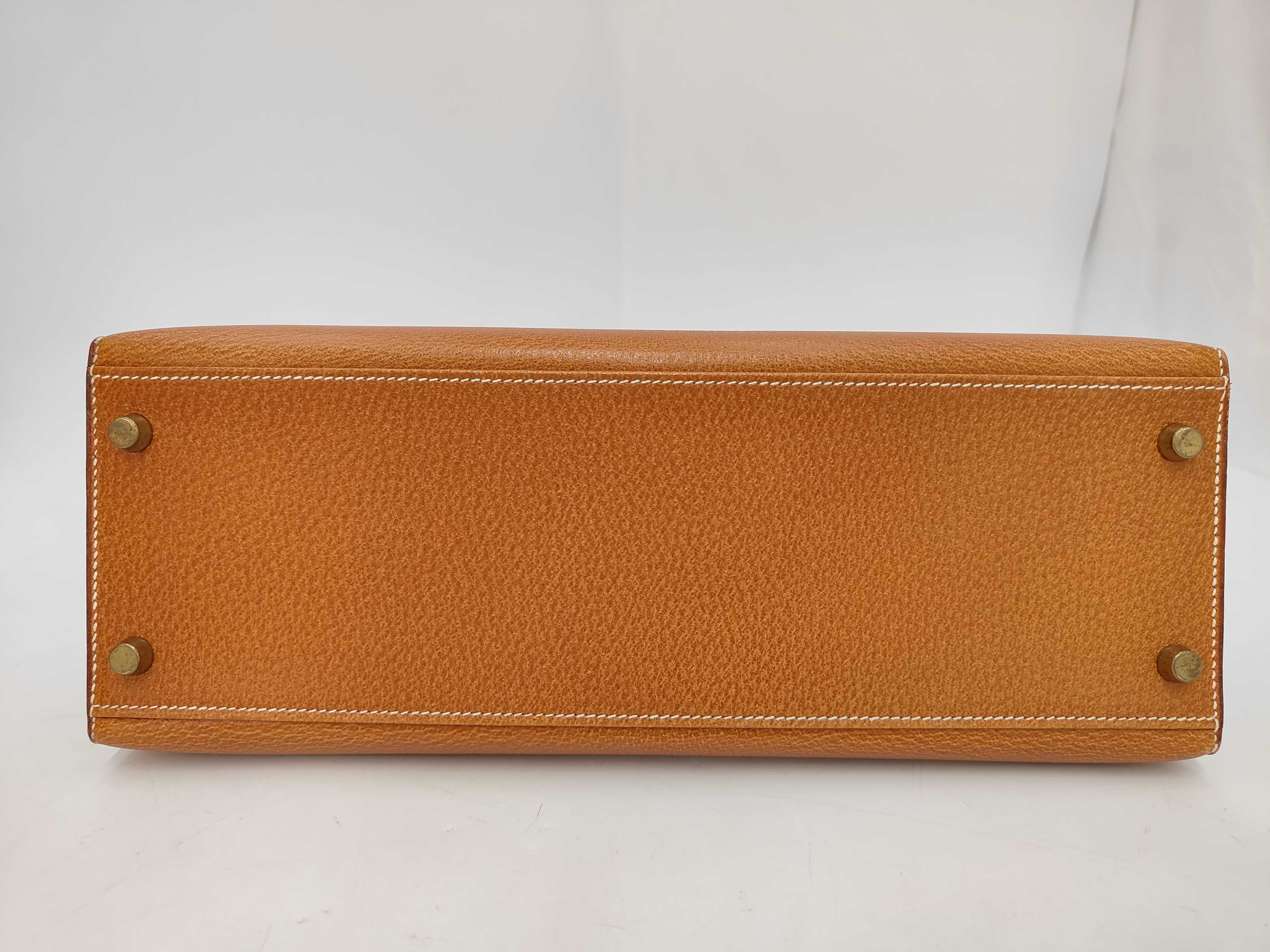 Kelly 32 Natural Courchevel Leather, Gold Hardware, External Stitching, Purchased in 1991, U Stamp, Strap and Key Included, Handbag — view 7