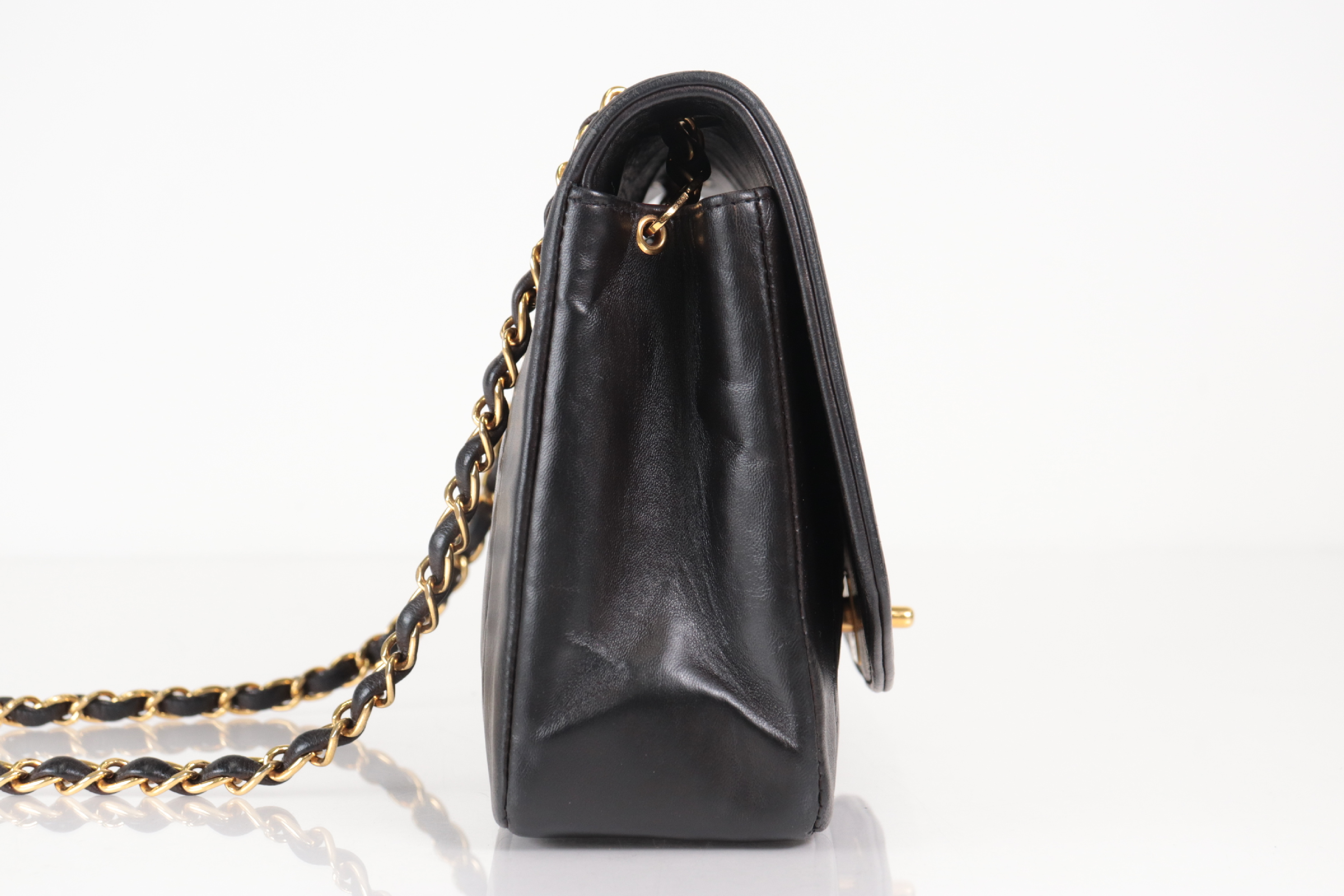 Diana 25 Lambskin Chain Shoulder Bag (Serial No. 2) — view 5