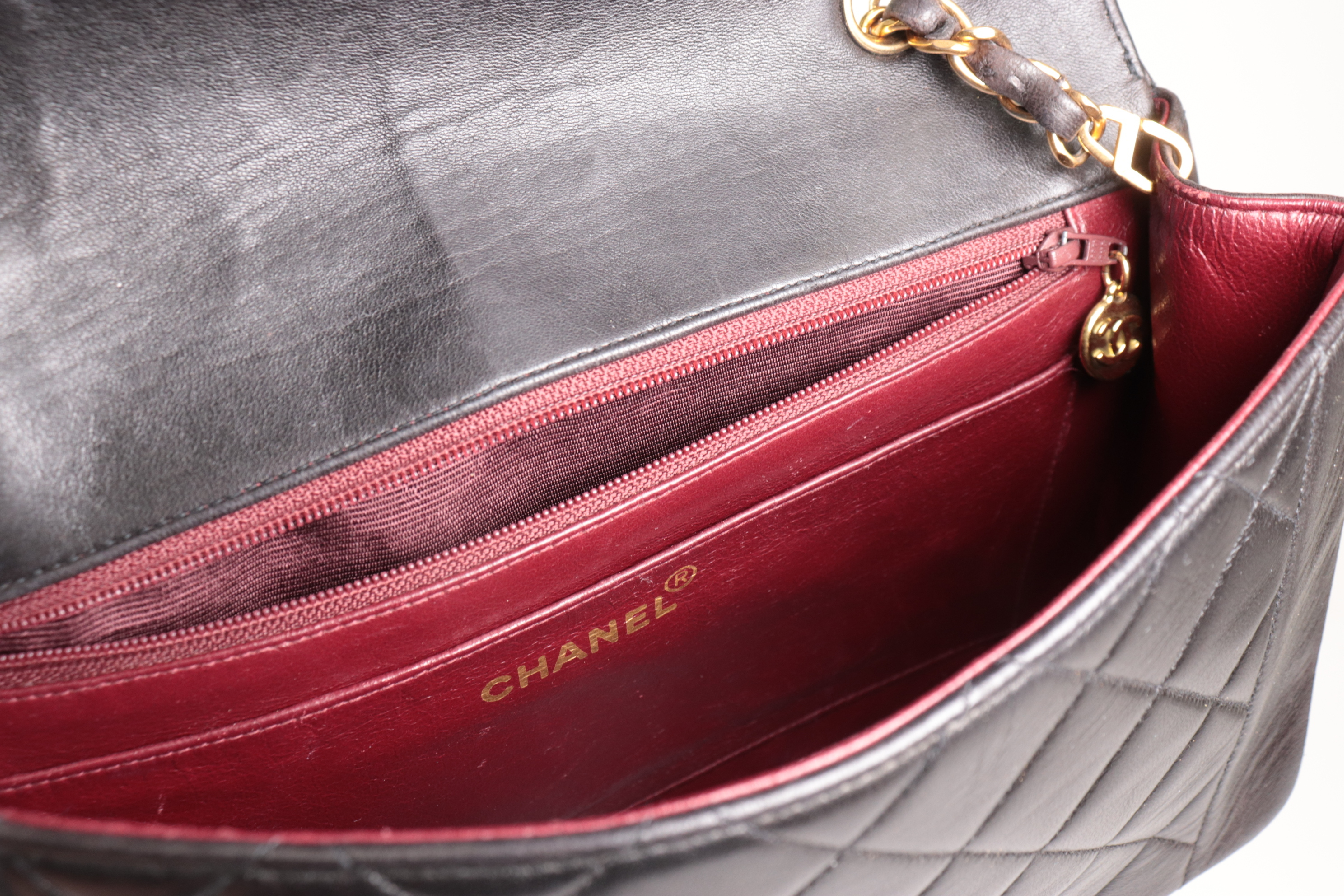 Diana 25 Lambskin Chain Shoulder Bag (Serial No. 2) — view 8