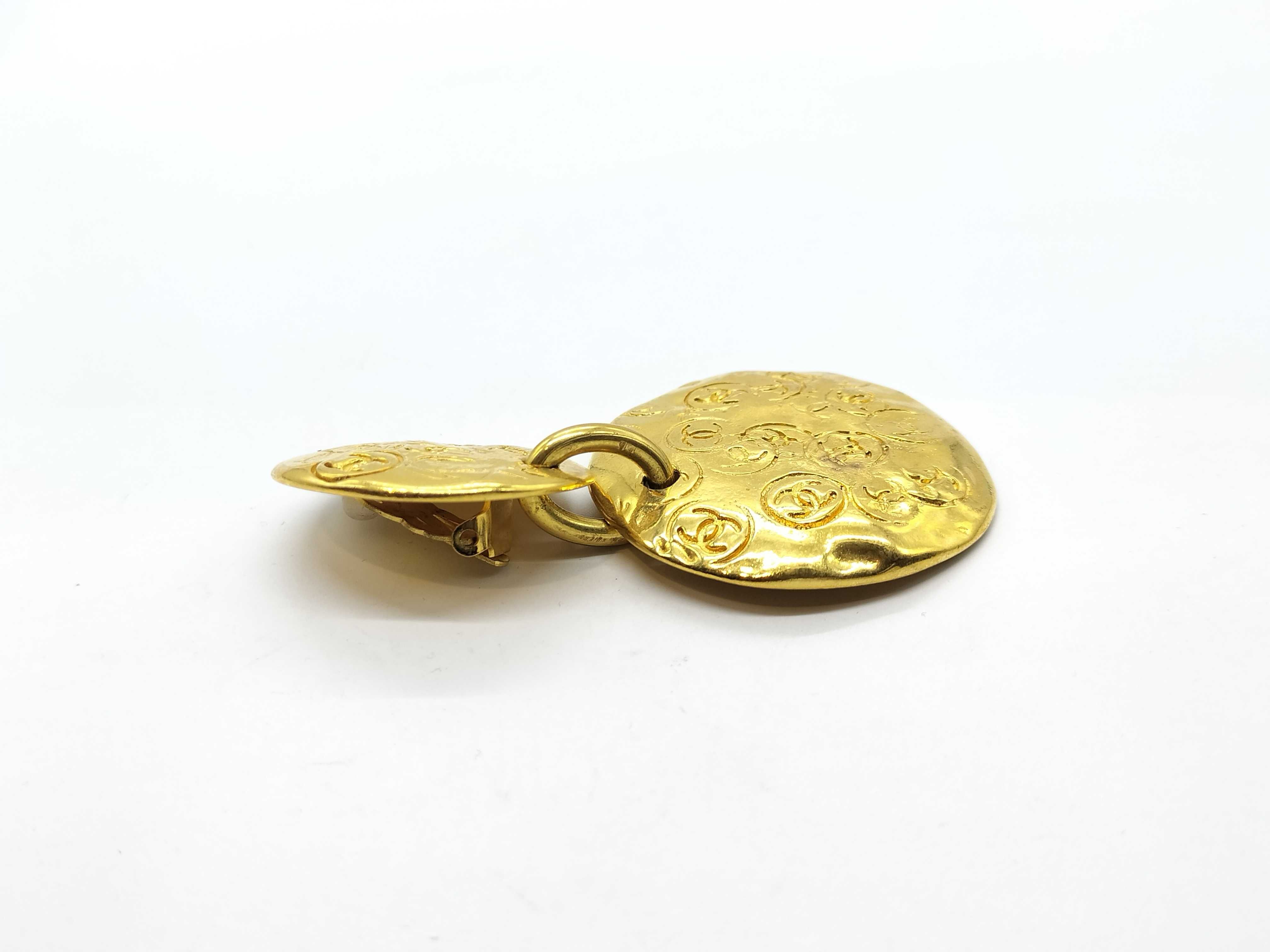 Vintage Earrings 93 P Earrings — view 3