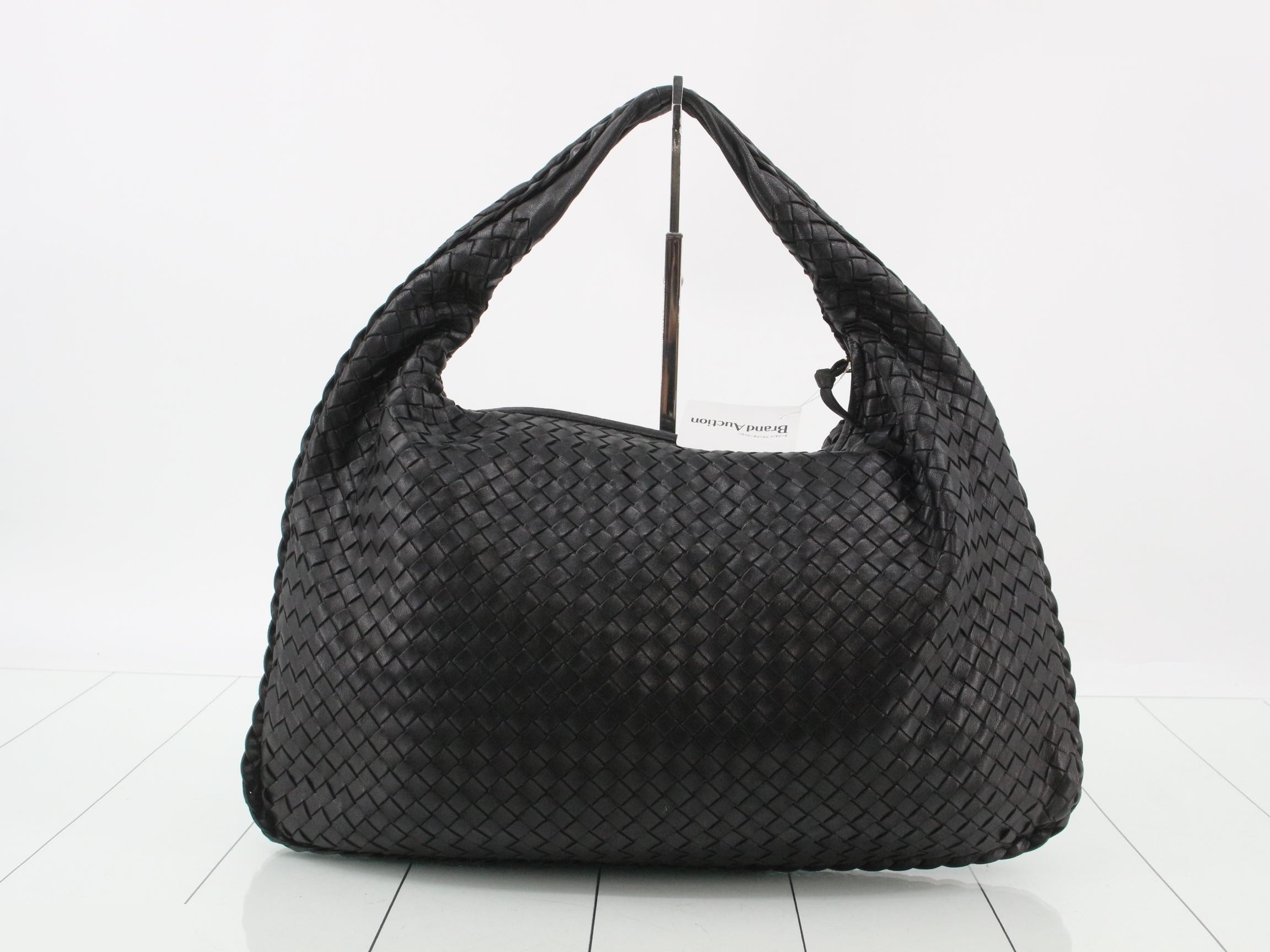 Hobo Intrecciato Black Shoulder Bag — view 2