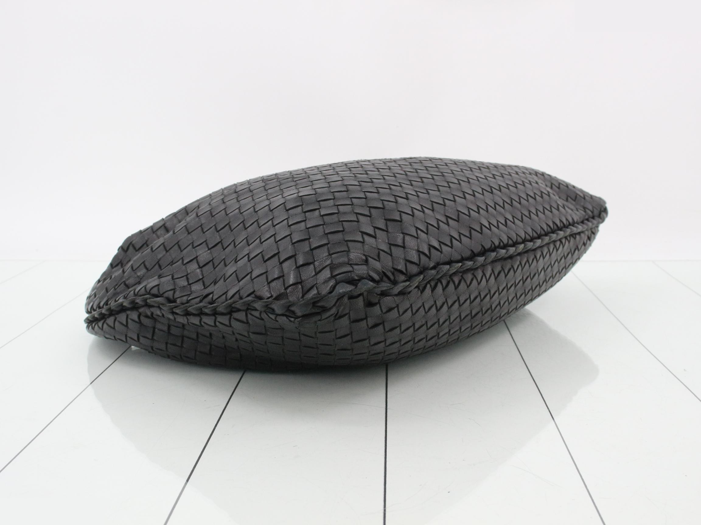 Hobo Intrecciato Black Shoulder Bag — view 5