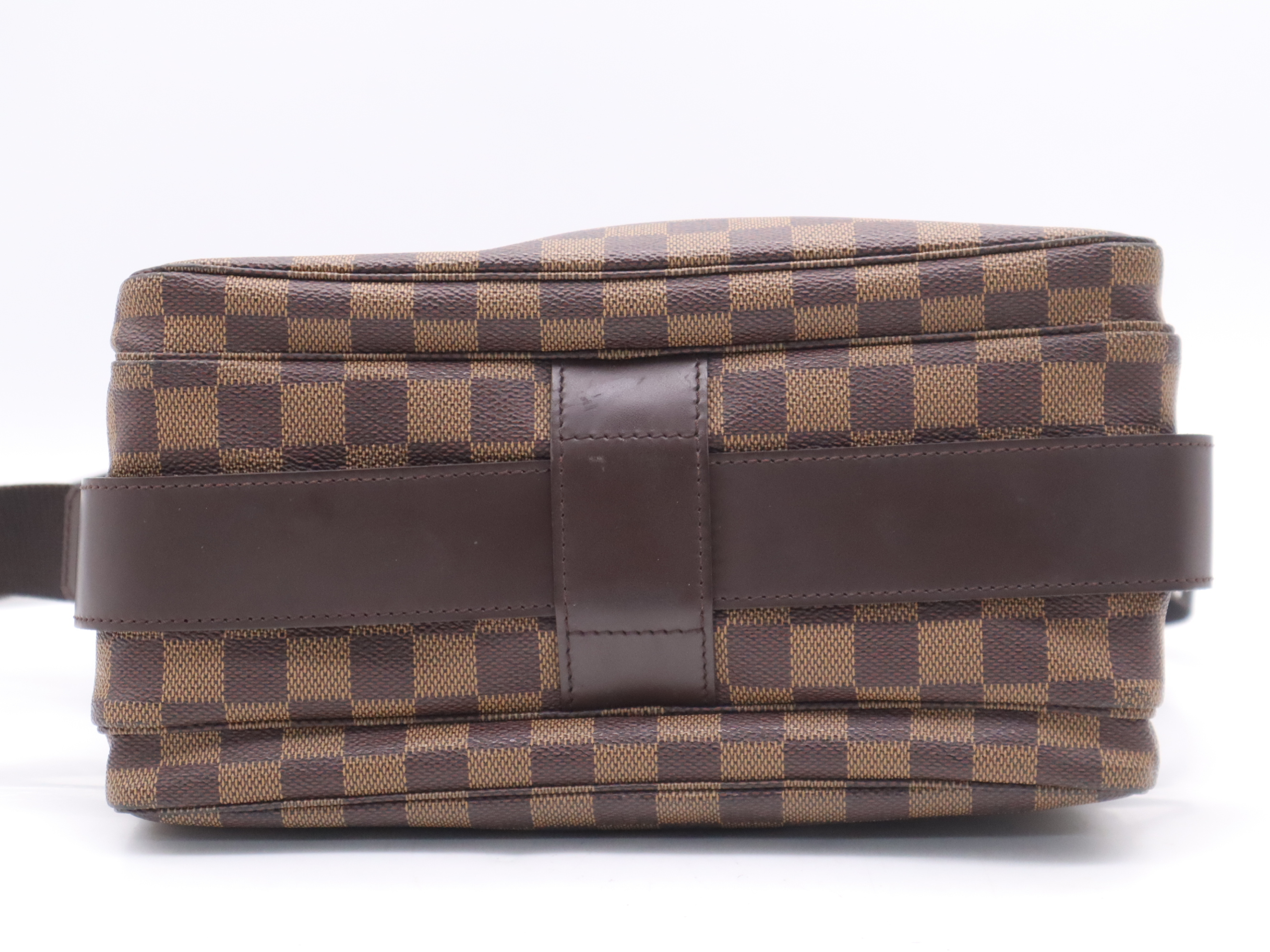 N45255 Damier Naviglio Shoulder Bag — view 4
