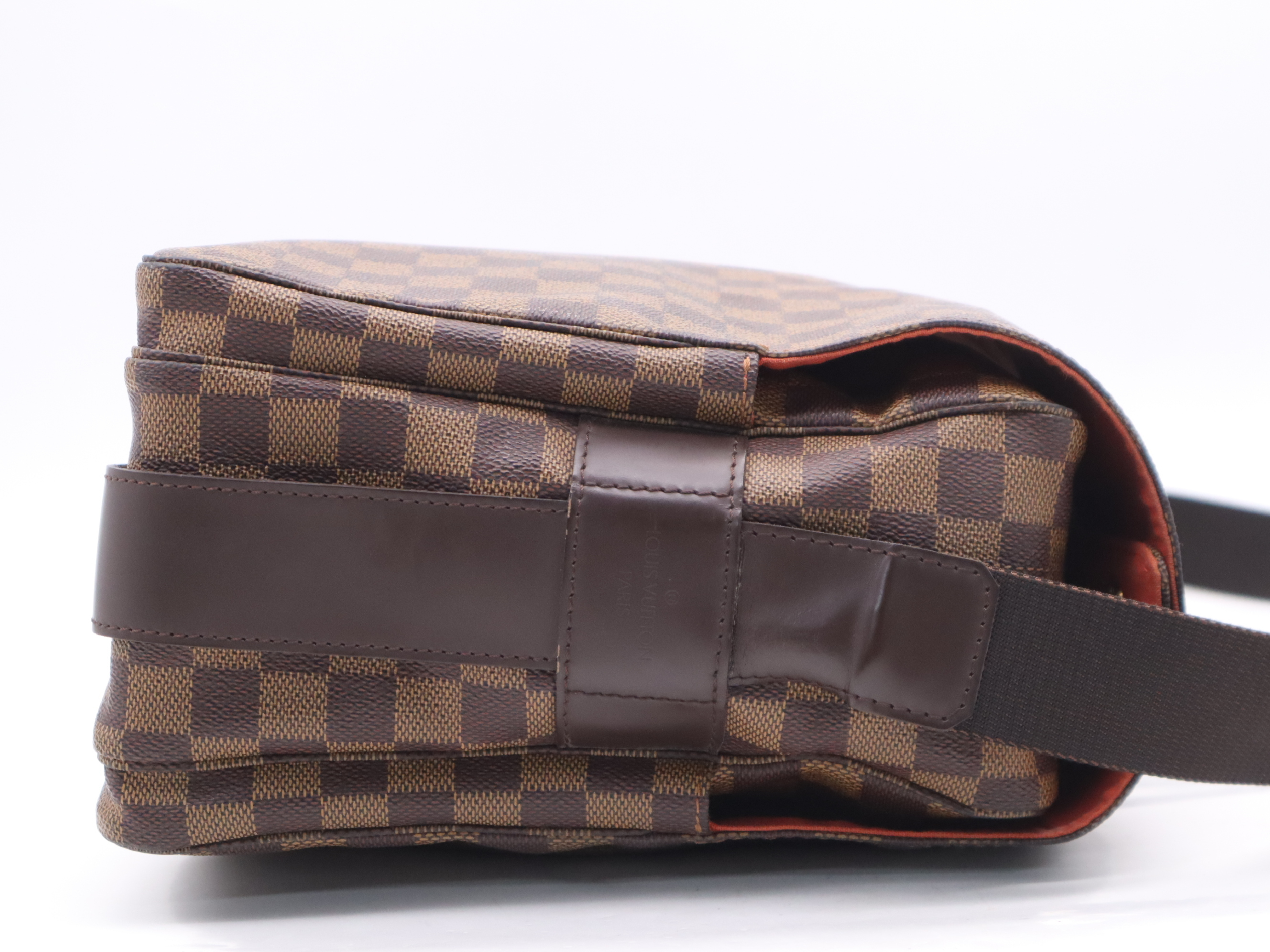 N45255 Damier Naviglio Shoulder Bag — view 5