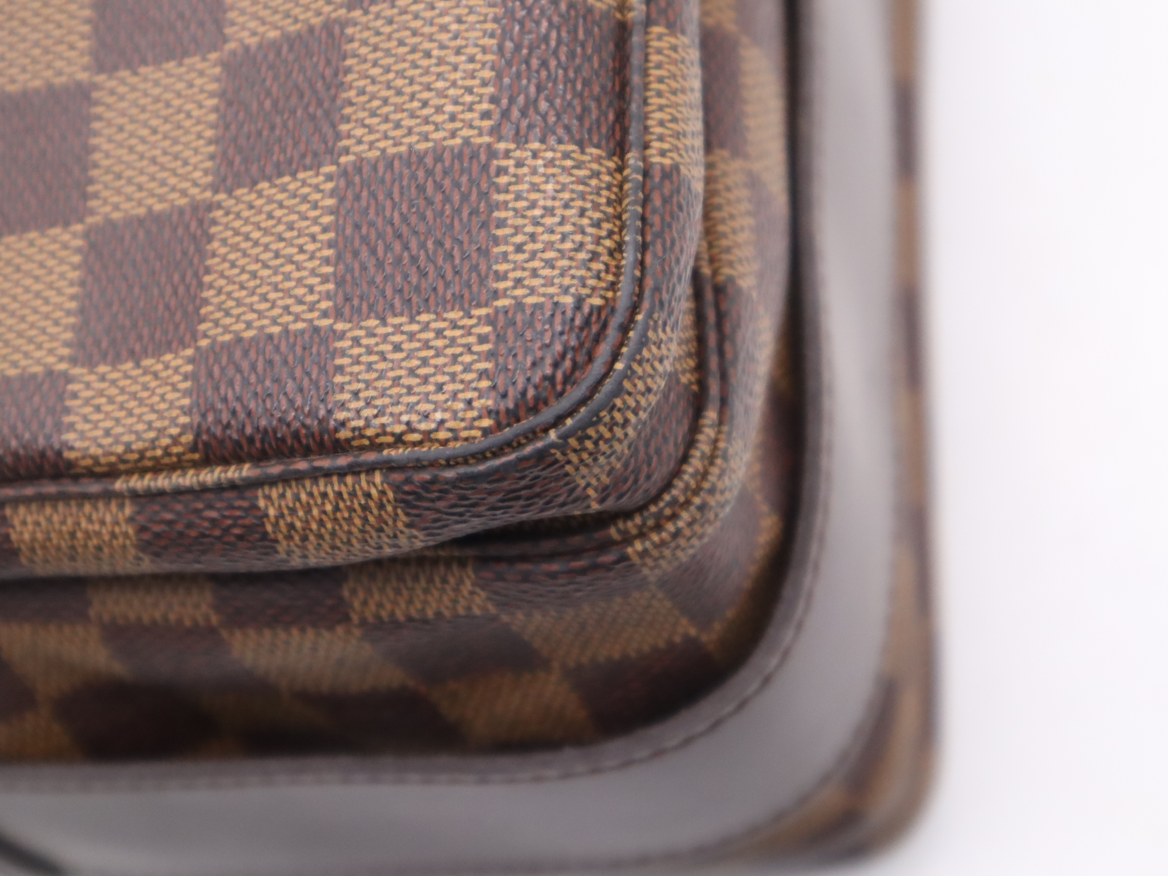 N45255 Damier Naviglio Shoulder Bag — view 9