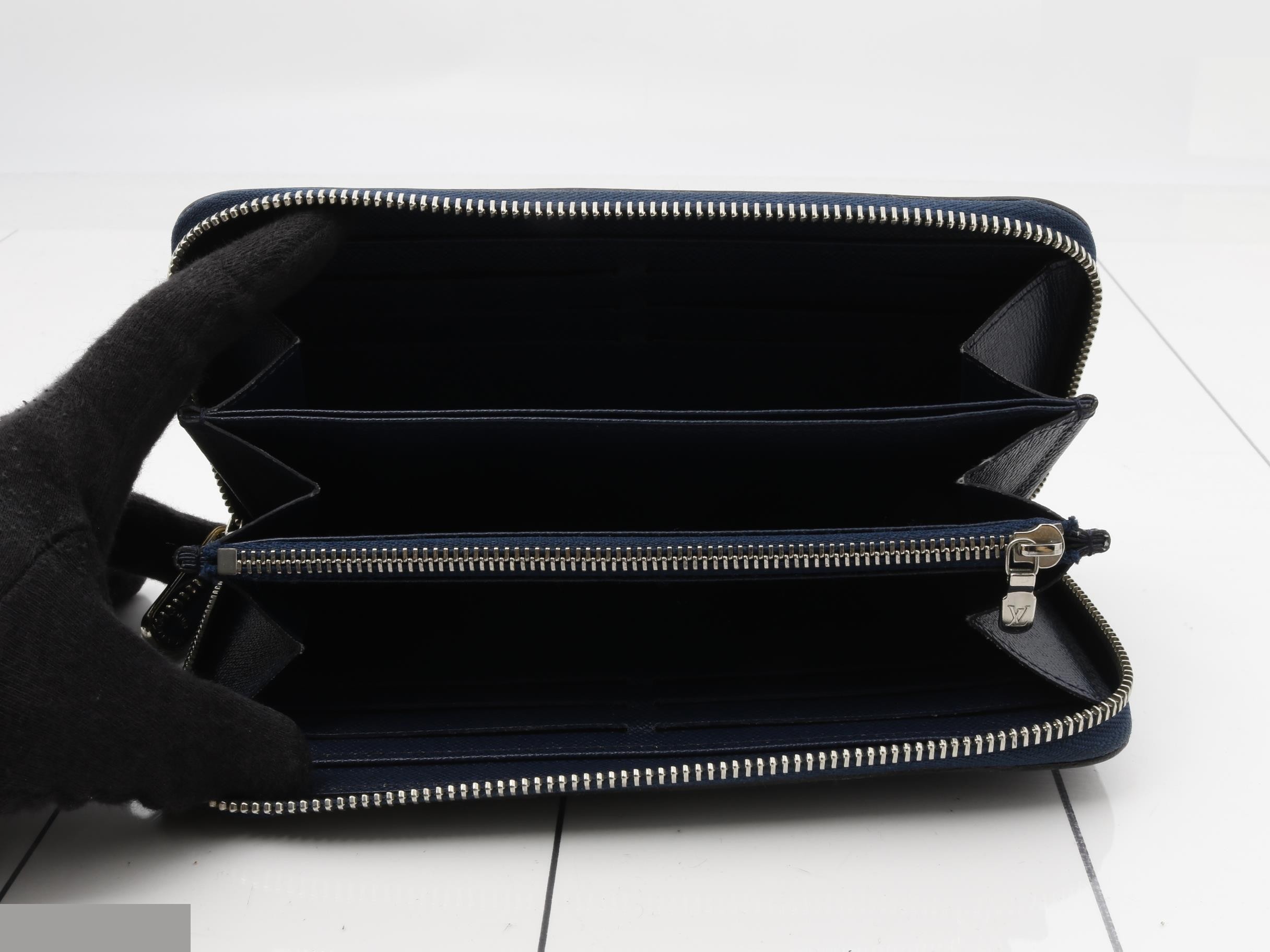 Epi Zippy Wallet — view 4