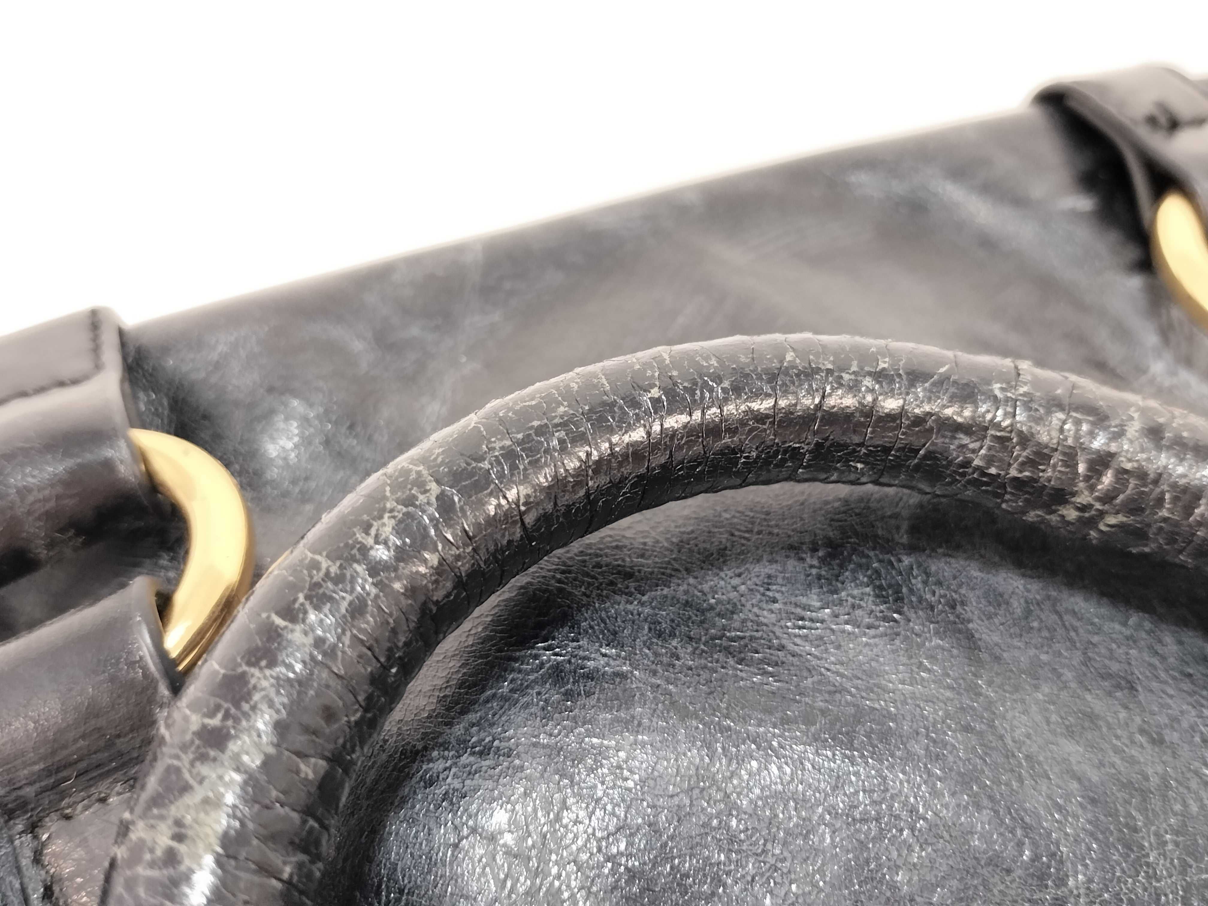 handbag — view 4