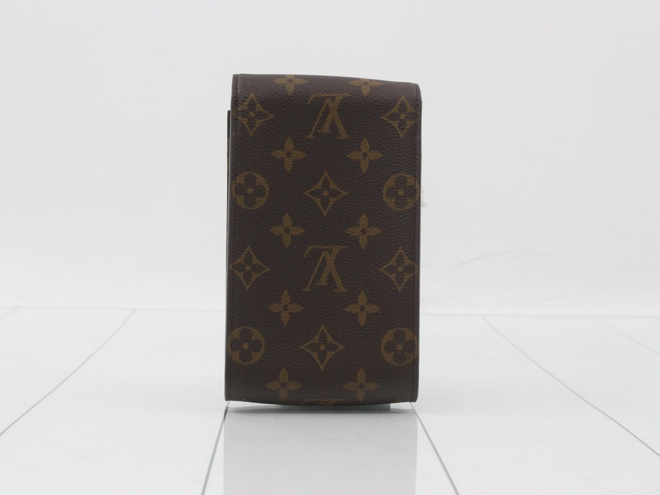 Phone pouch Metis, retail price ¥189,200, unused, stored item, protective seals still attached. — view 2