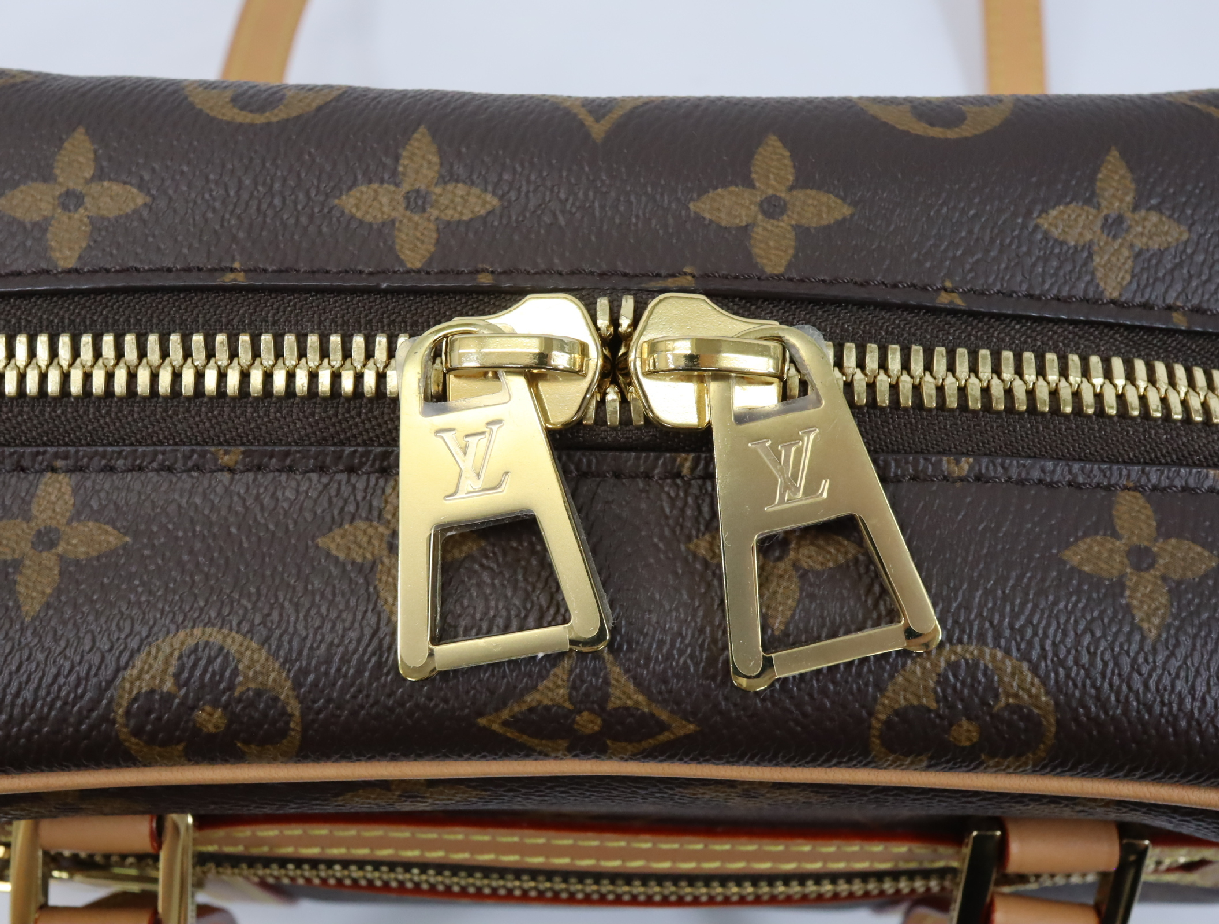 Monogram Cite M46321 Shoulder Bag (RFID detected) — view 12
