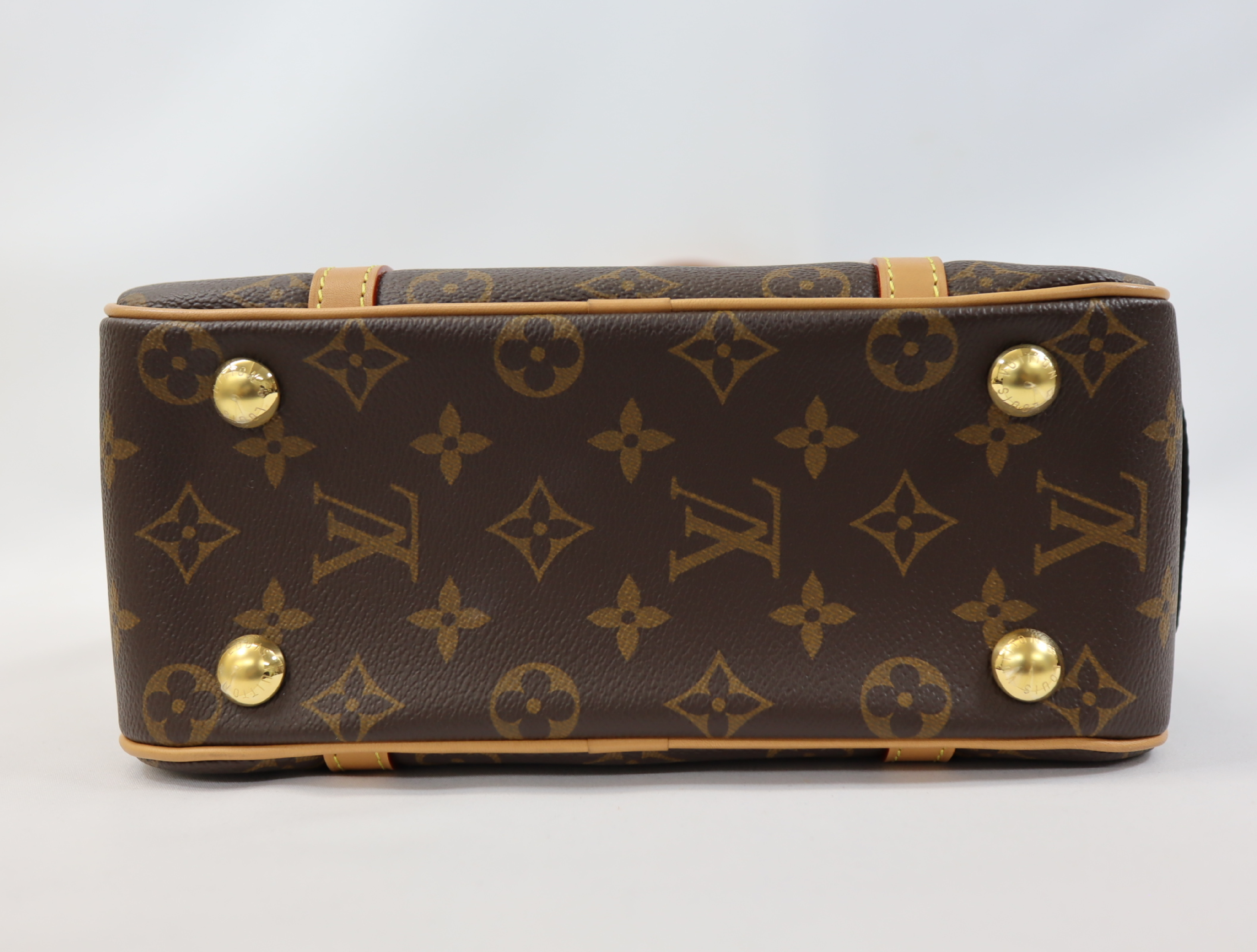 Monogram Cite M46321 Shoulder Bag (RFID detected) — view 5