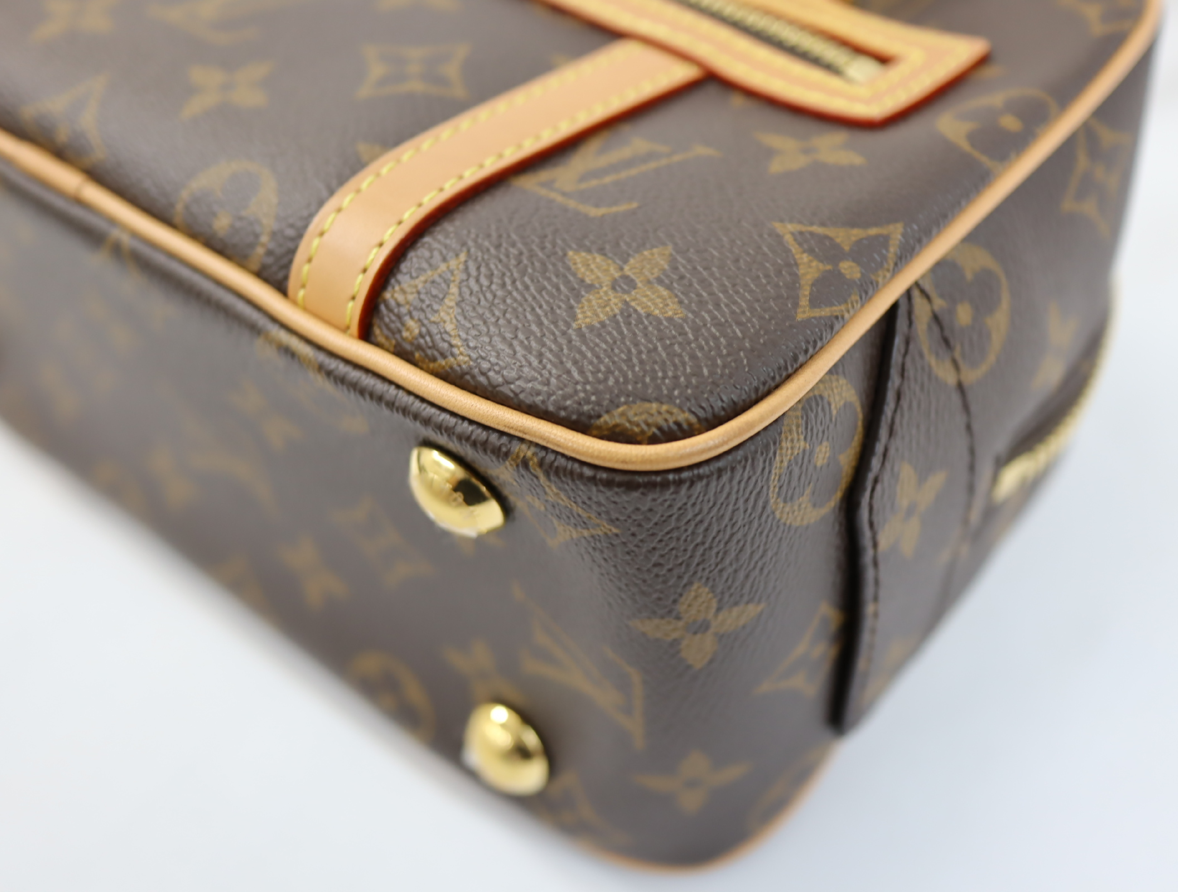Monogram Cite M46321 Shoulder Bag (RFID detected) — view 6