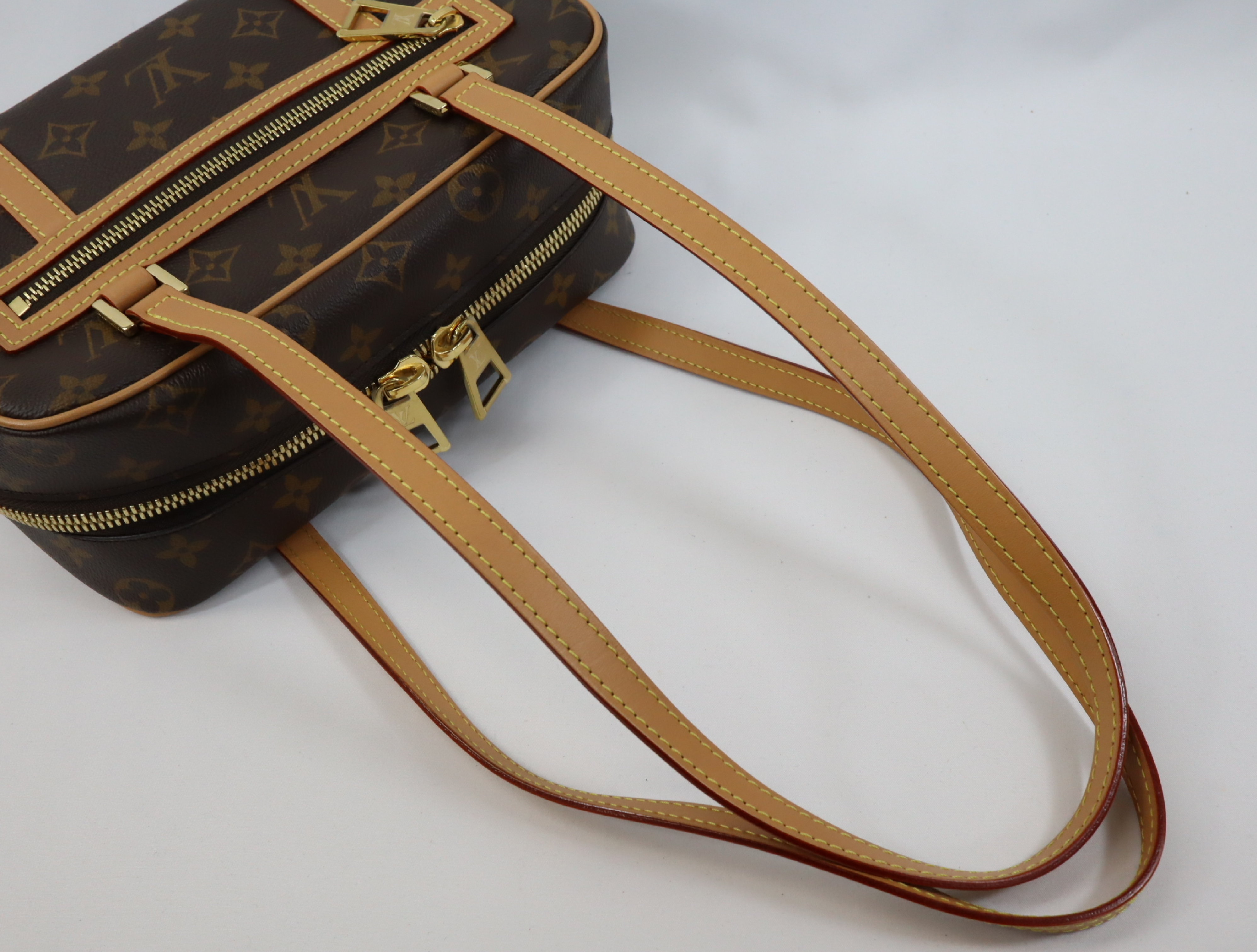 Monogram Cite M46321 Shoulder Bag (RFID detected) — view 10
