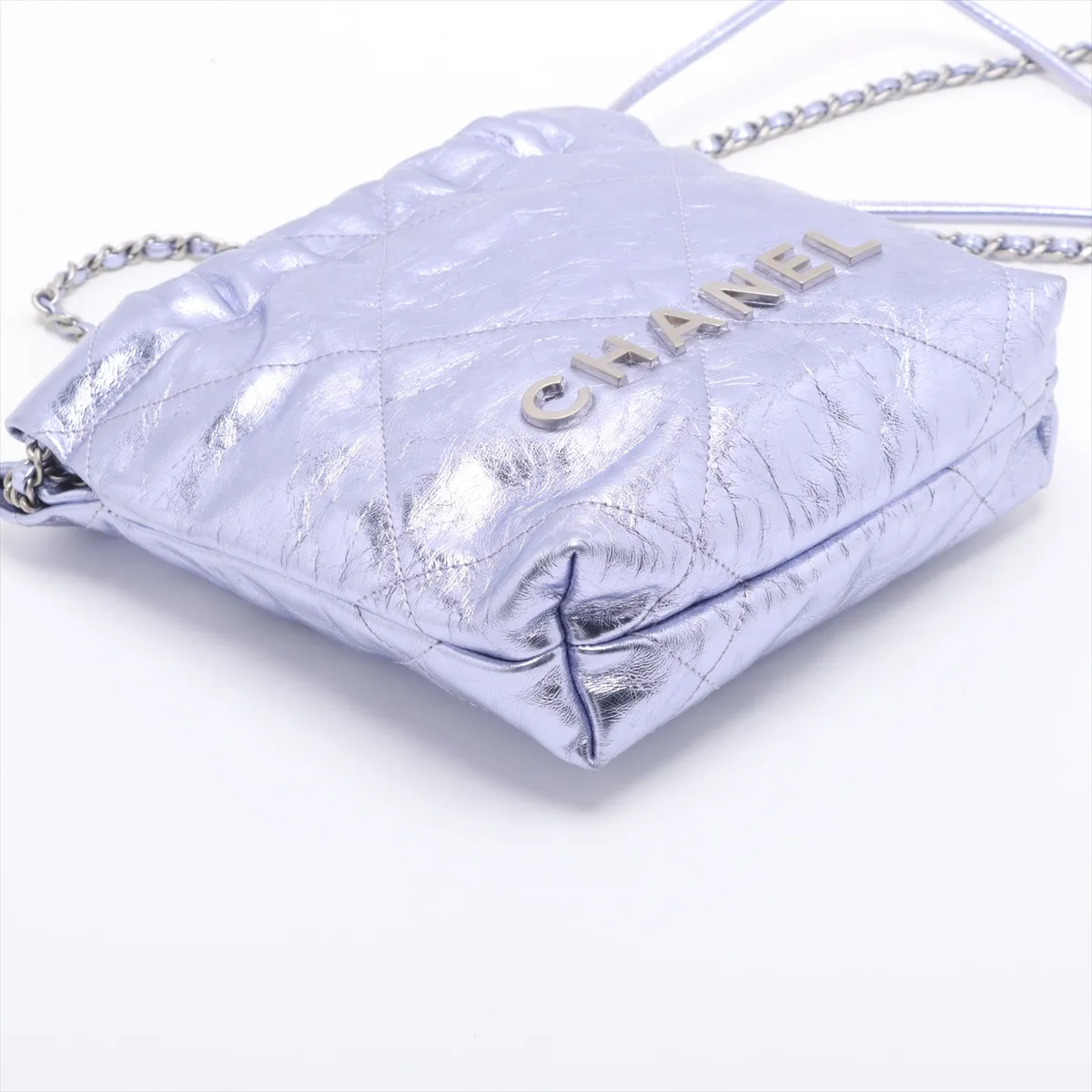 22 Mini Shiny Calfskin Chain Shoulder Bag Purple Gunmetal Hardware NA4TTC1H Random Plate AS3980 — view 4