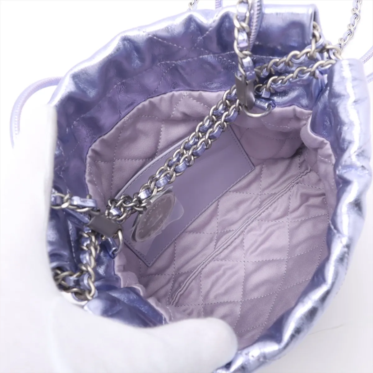 22 Mini Shiny Calfskin Chain Shoulder Bag Purple Gunmetal Hardware NA4TTC1H Random Plate AS3980 — view 6