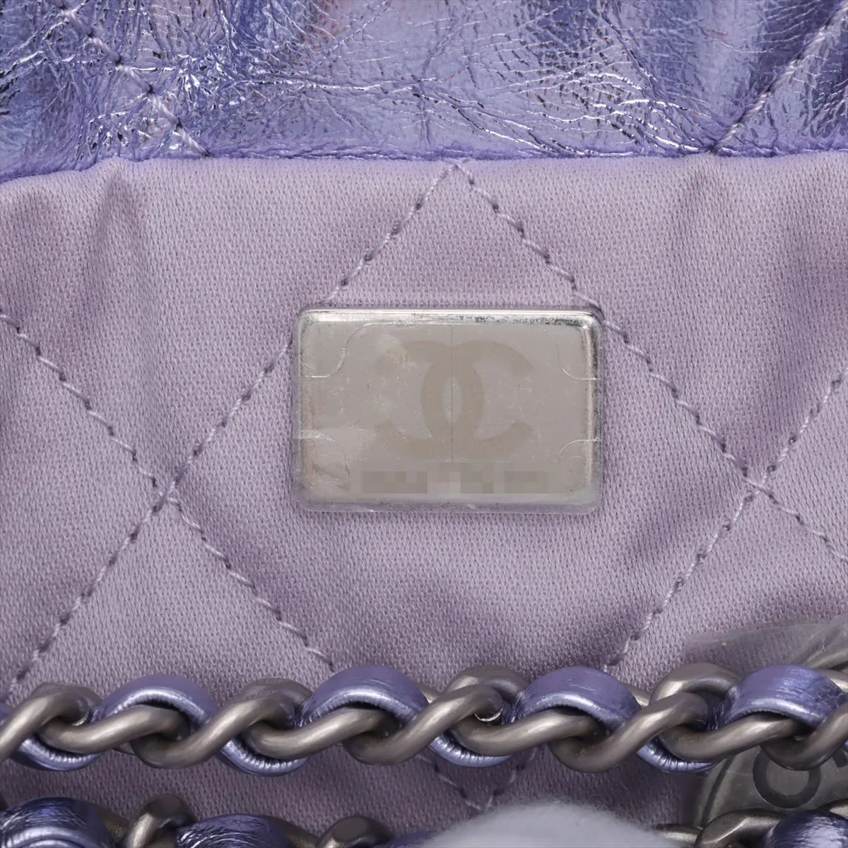 22 Mini Shiny Calfskin Chain Shoulder Bag Purple Gunmetal Hardware NA4TTC1H Random Plate AS3980 — view 7