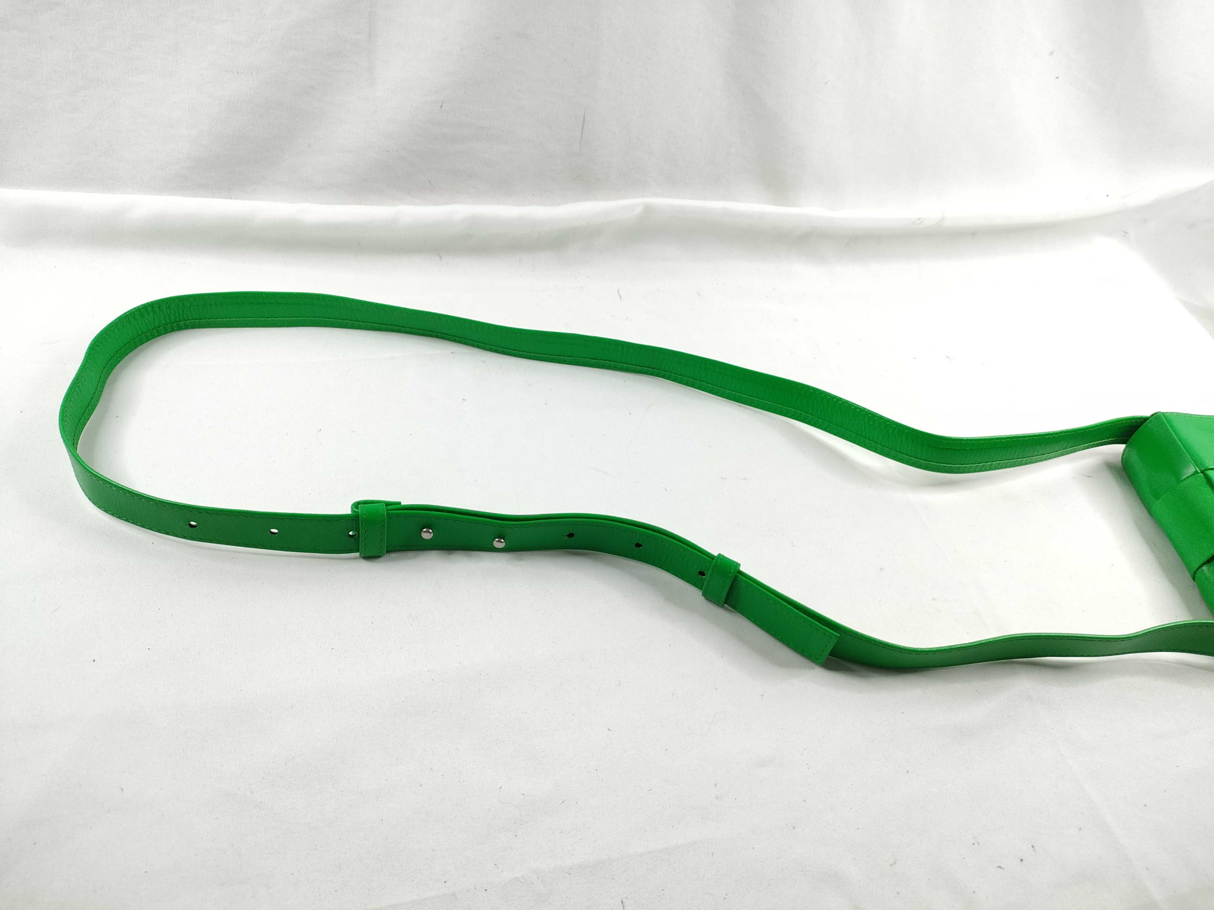 Intrecciato Candy Cassette Intrecciato Paraquito Shoulder Bag — view 6