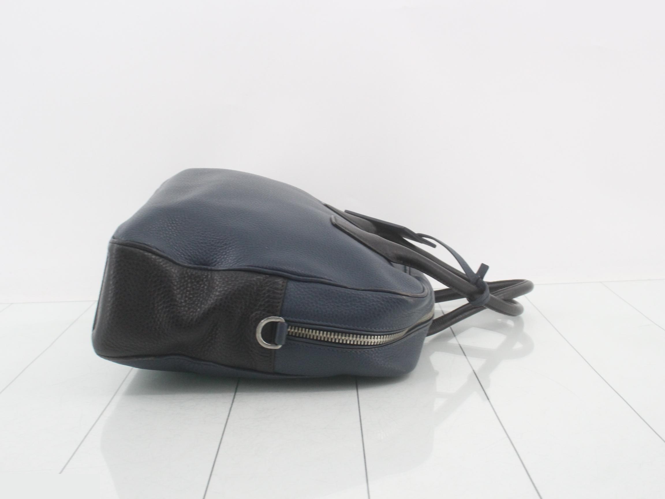 VA1051 Vitello Daino Handbag — view 3