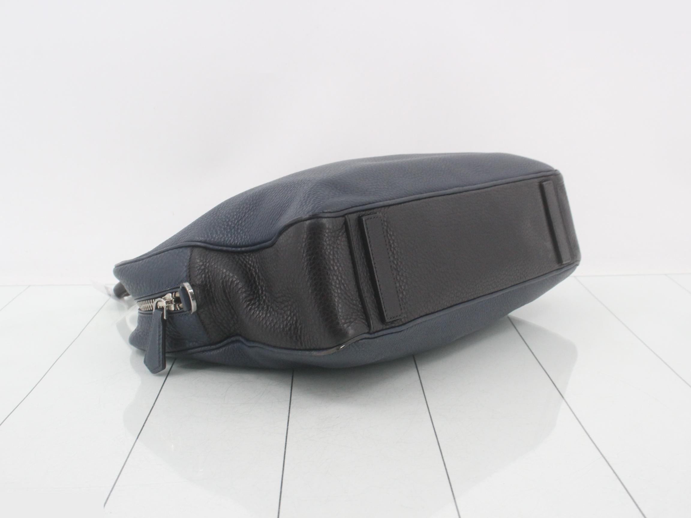 VA1051 Vitello Daino Handbag — view 5